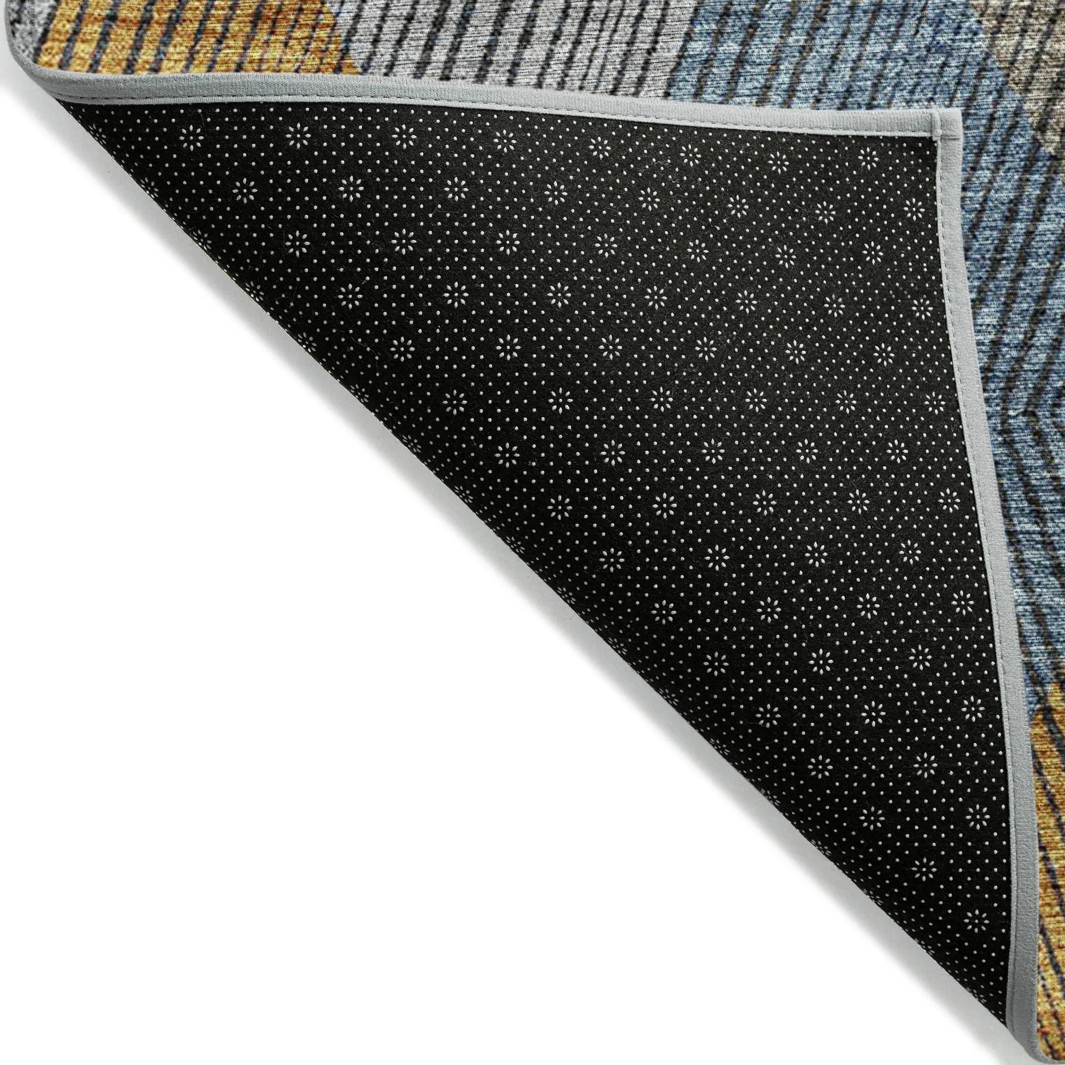 Machine Washable Indoor/ Outdoor Diamond Stripes Chantille Rug