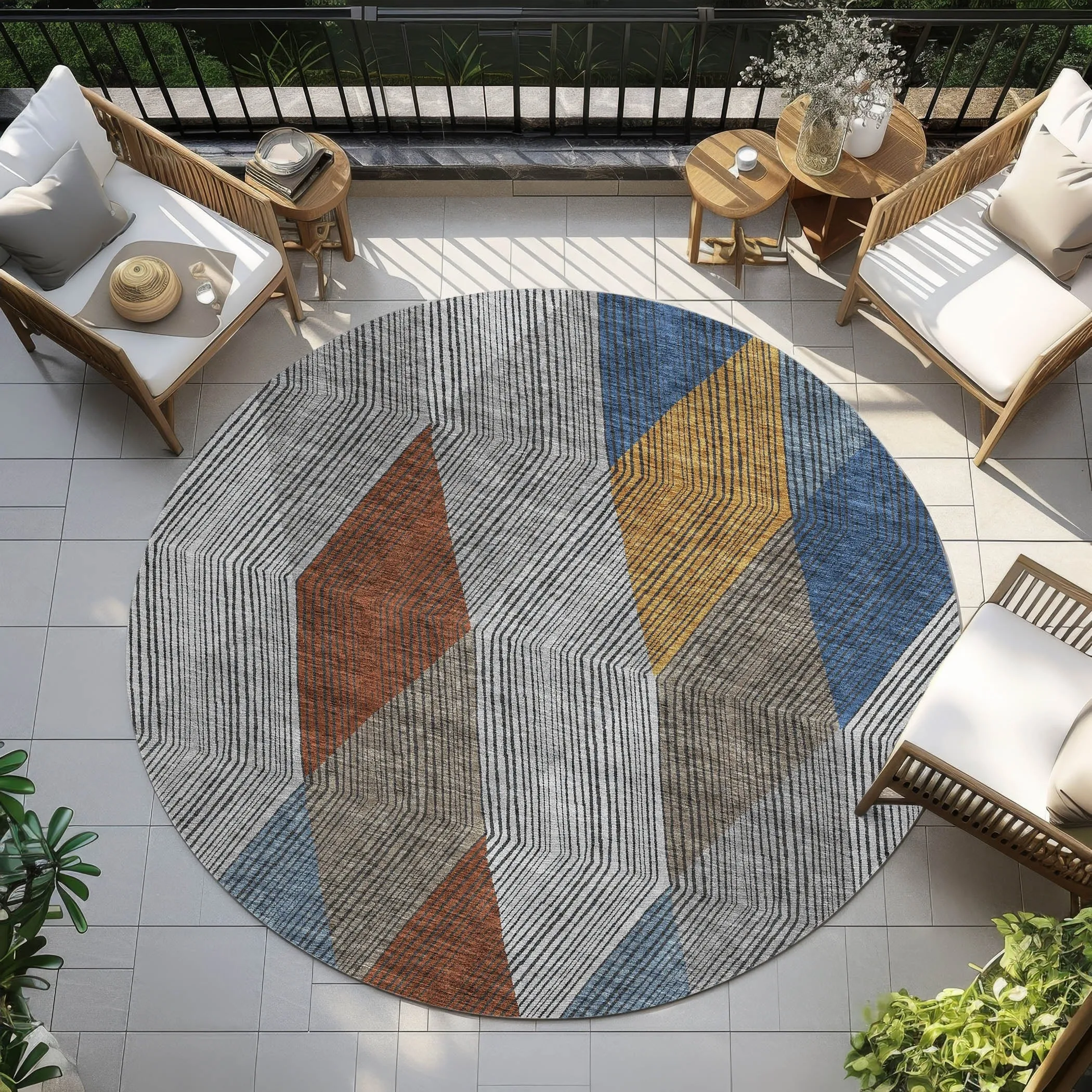 Machine Washable Indoor/ Outdoor Diamond Stripes Chantille Rug