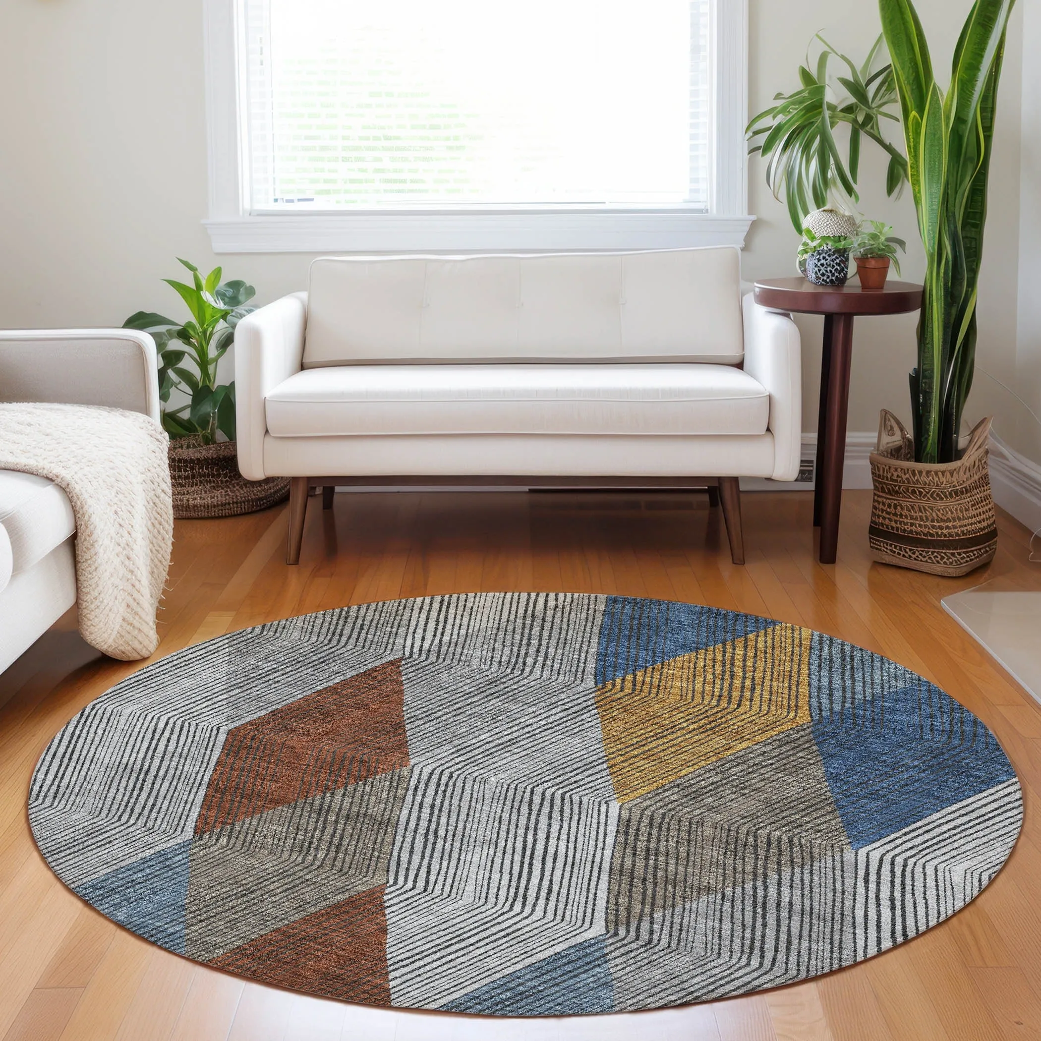 Machine Washable Indoor/ Outdoor Diamond Stripes Chantille Rug