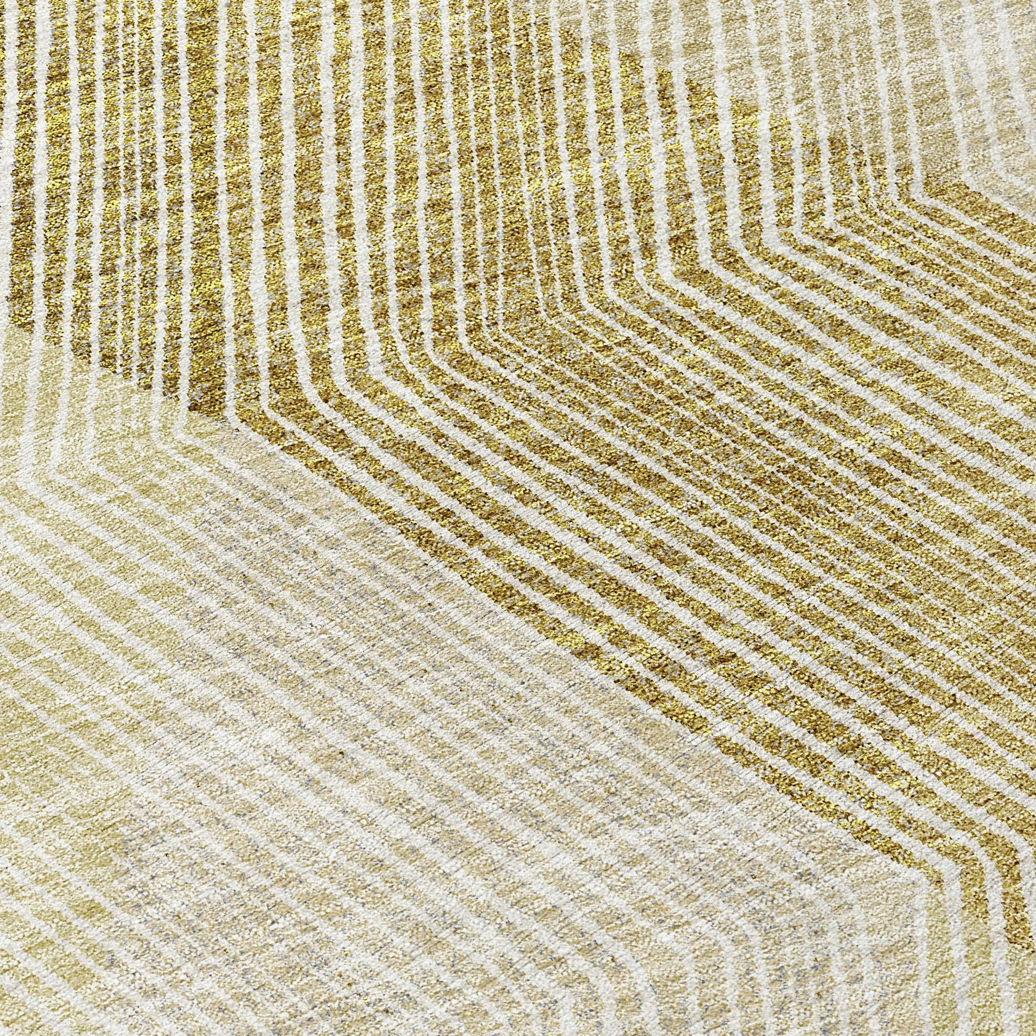 Machine Washable Indoor/ Outdoor Diamond Stripes Chantille Rug