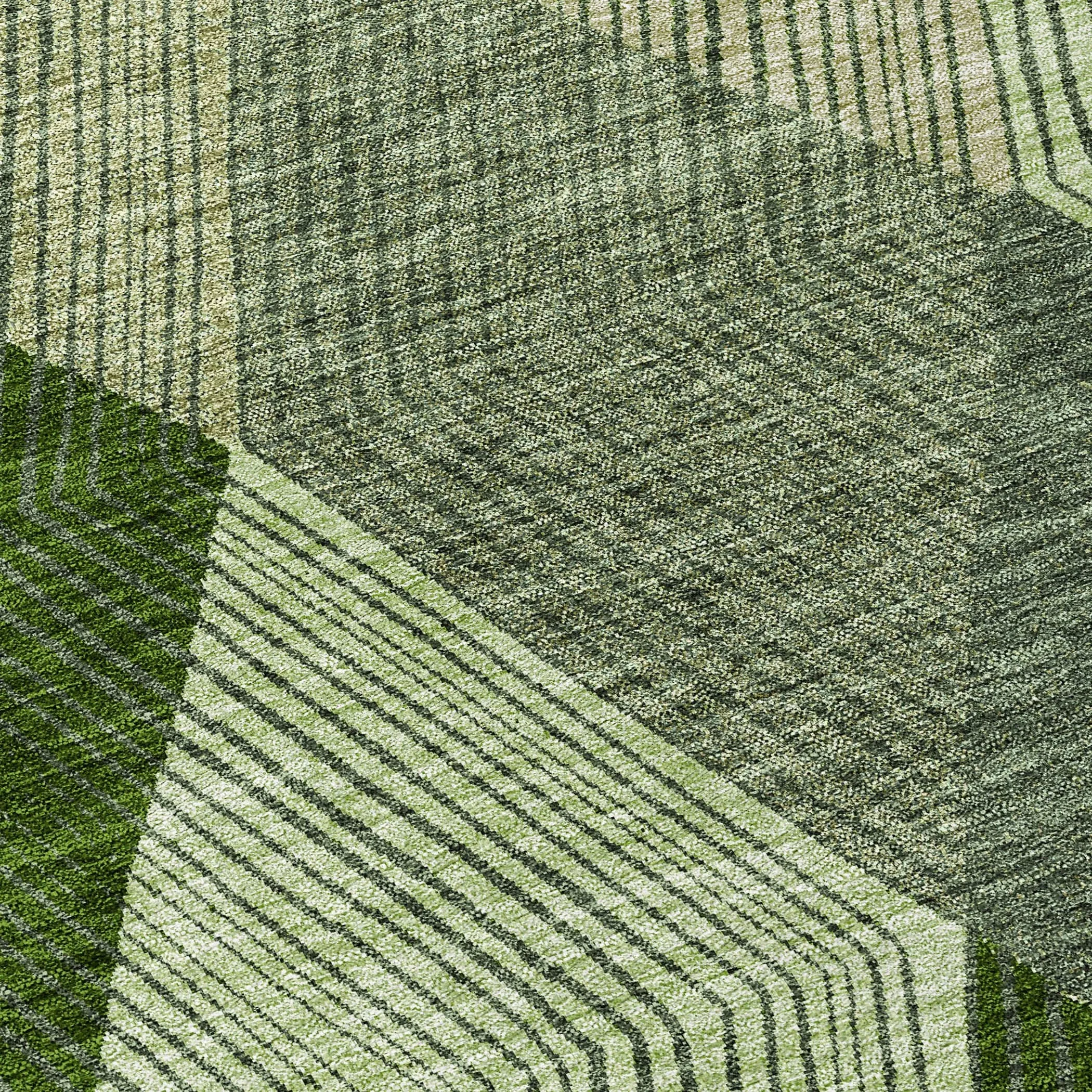 Machine Washable Indoor/ Outdoor Diamond Stripes Chantille Rug