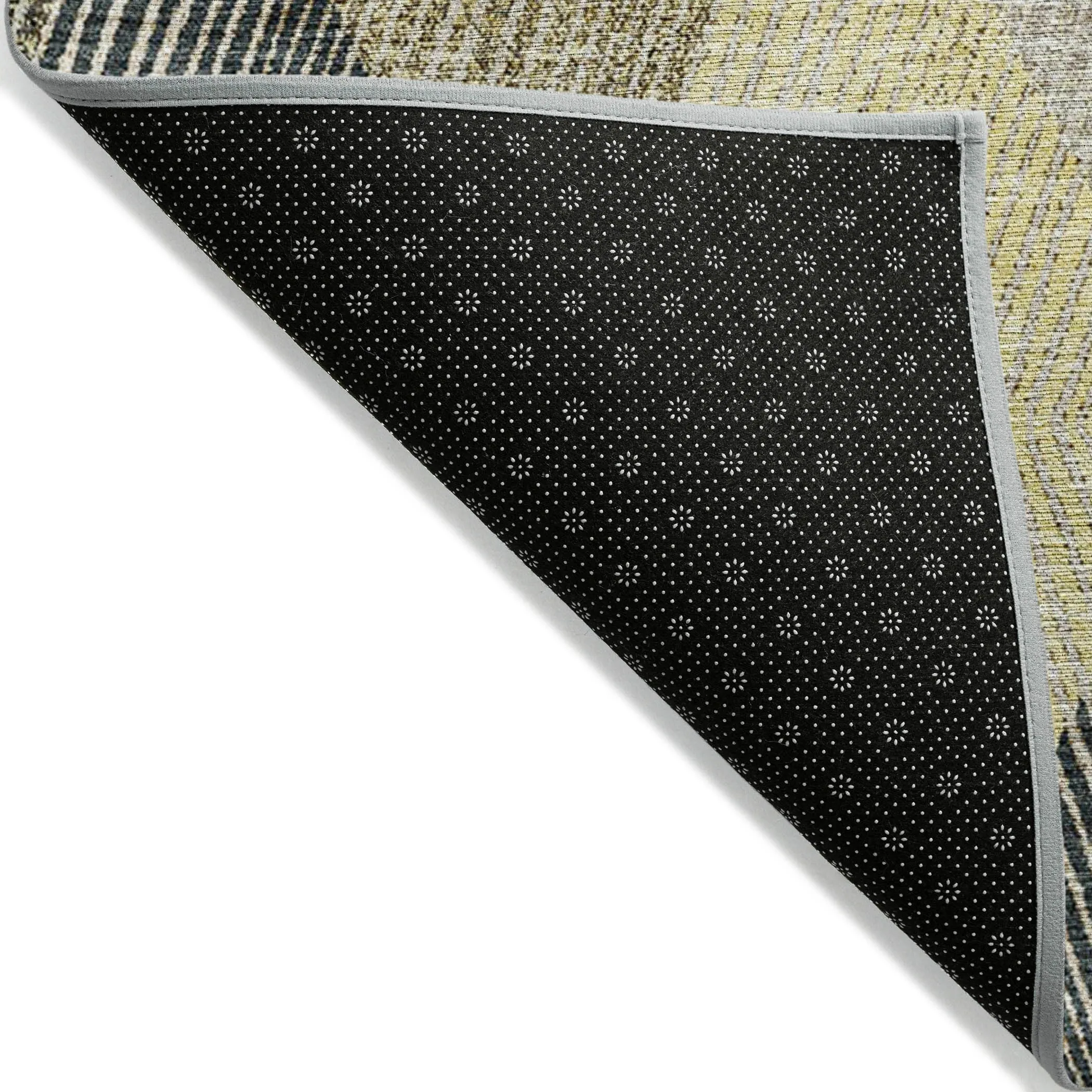 Machine Washable Indoor/ Outdoor Diamond Stripes Chantille Rug