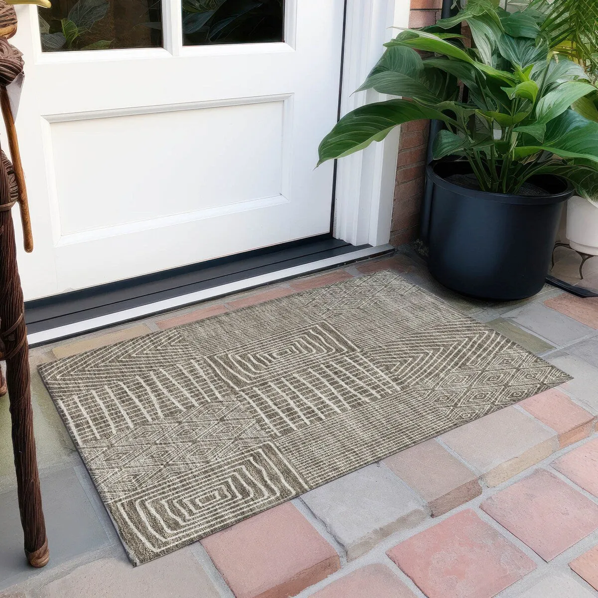 Machine Washable Indoor/ Outdoor Geo Patchwork Chantille Rug