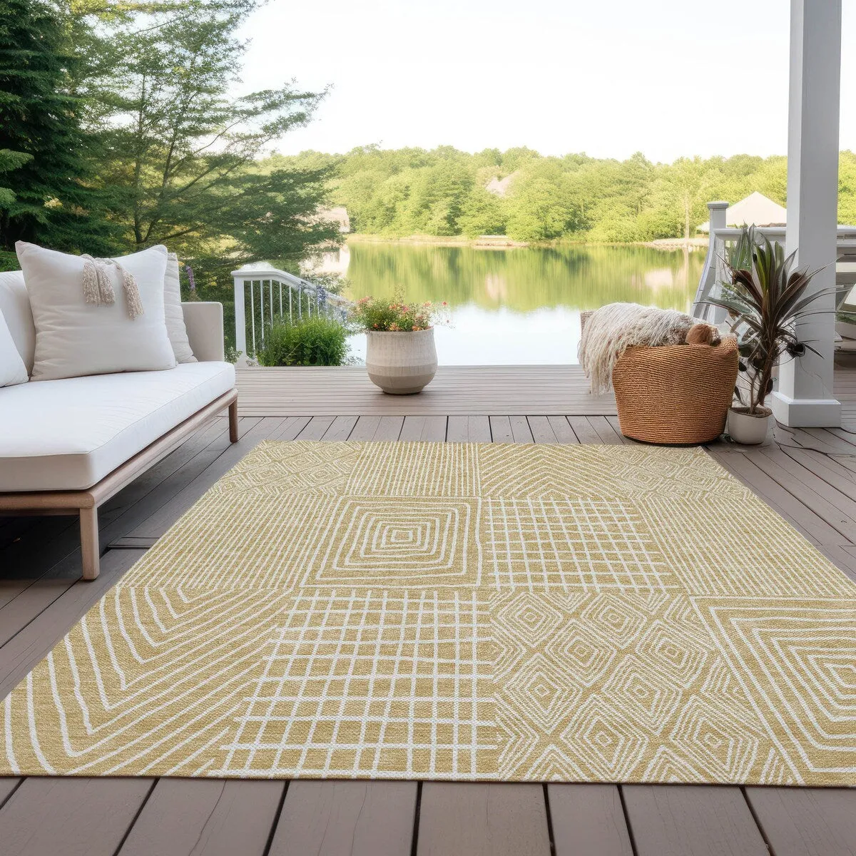 Machine Washable Indoor/ Outdoor Geo Patchwork Chantille Rug