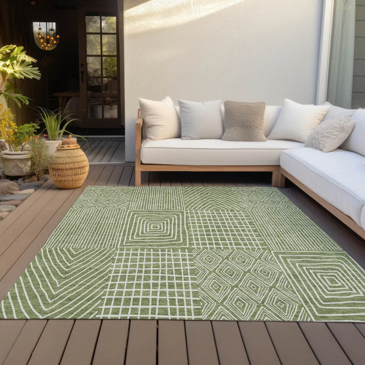 Machine Washable Indoor/ Outdoor Geo Patchwork Chantille Rug