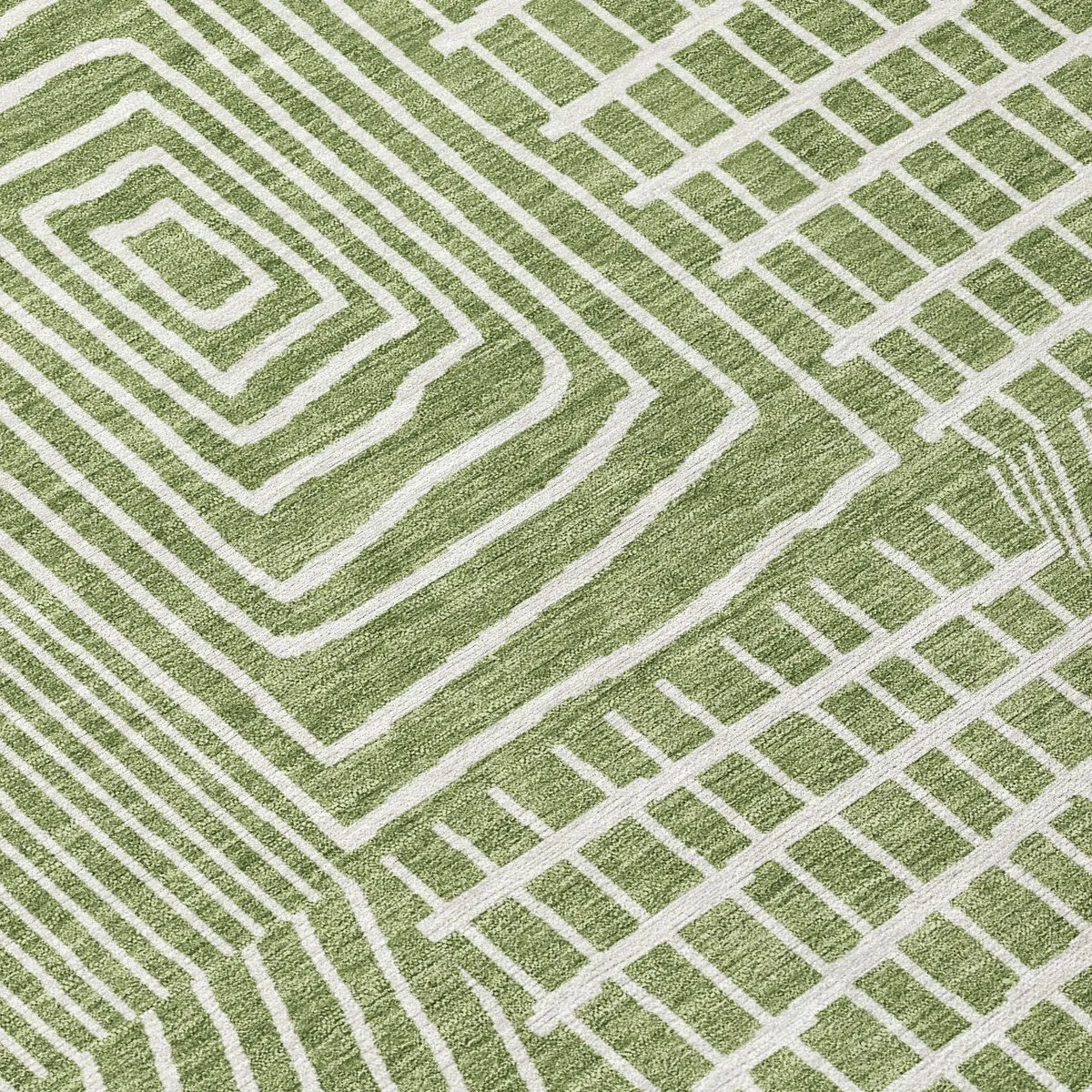 Machine Washable Indoor/ Outdoor Geo Patchwork Chantille Rug
