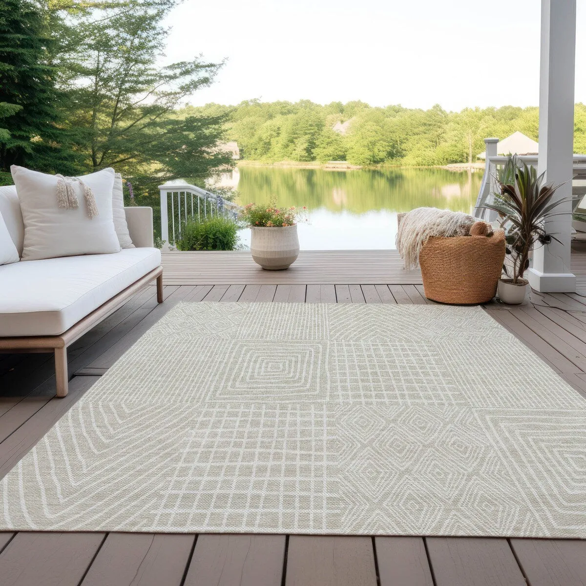 Machine Washable Indoor/ Outdoor Geo Patchwork Chantille Rug