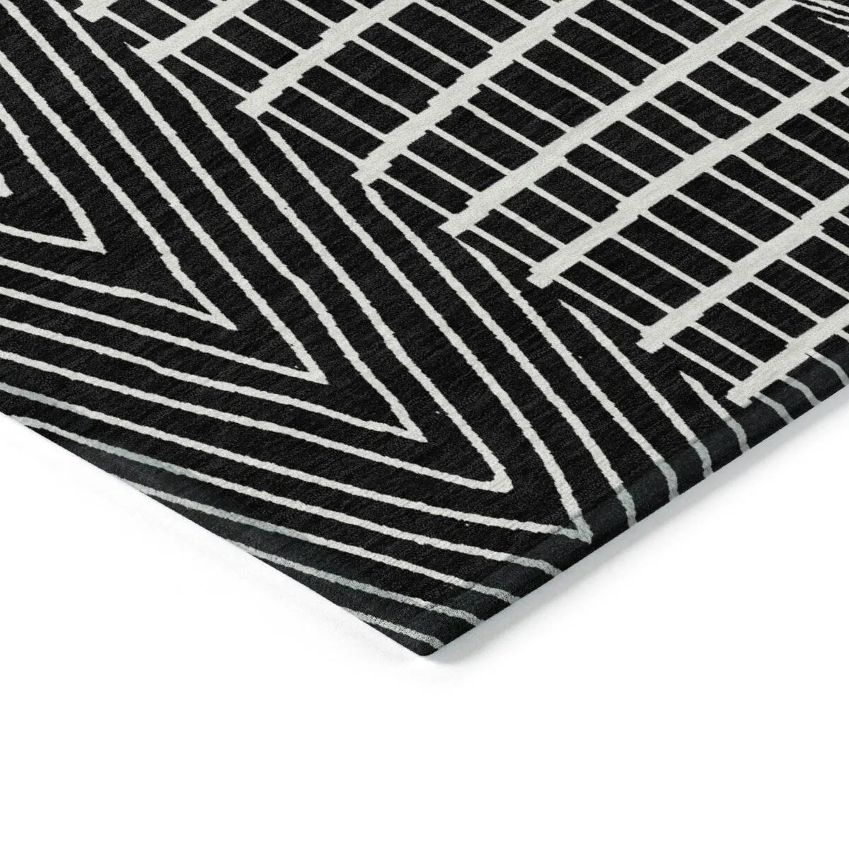 Machine Washable Indoor/ Outdoor Geo Patchwork Chantille Rug