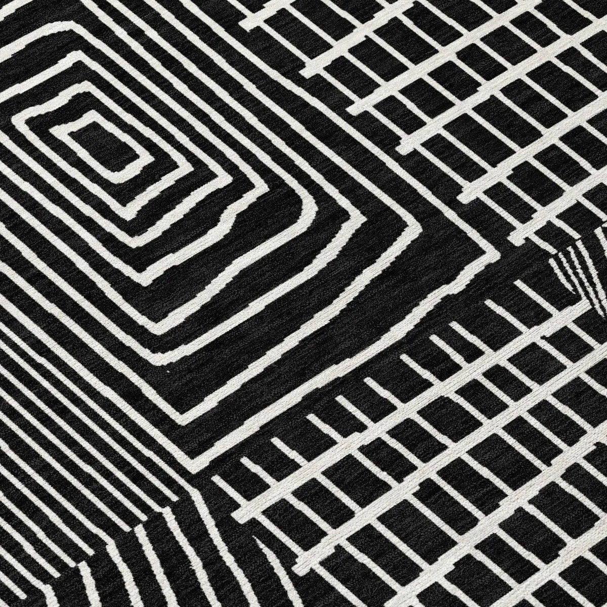 Machine Washable Indoor/ Outdoor Geo Patchwork Chantille Rug