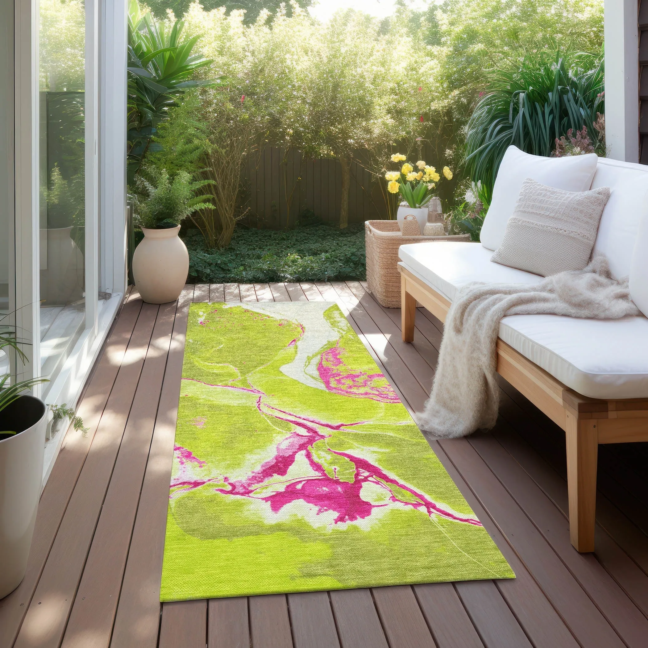 Machine Washable Indoor/ Outdoor Modern Abstract Chantille Rug