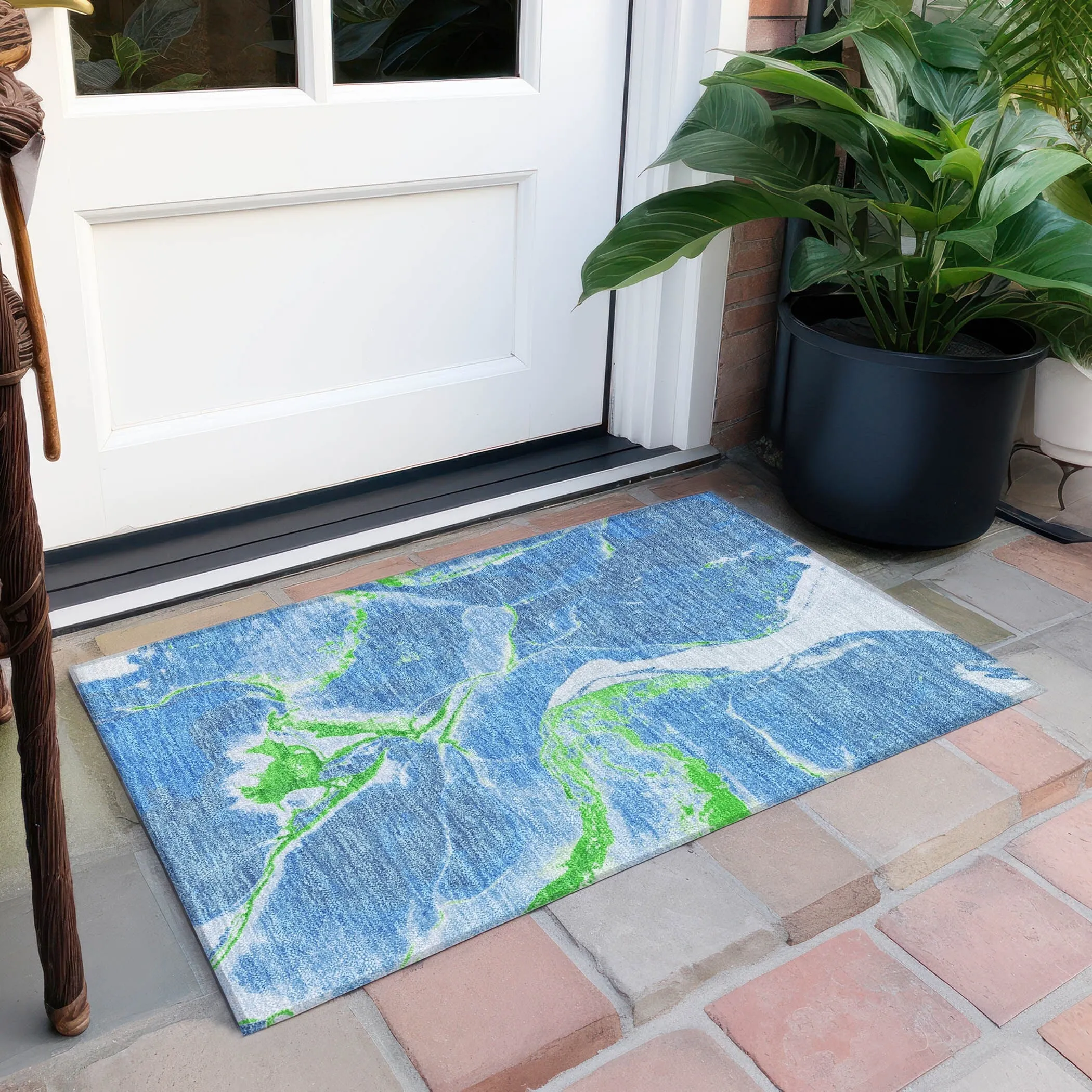 Machine Washable Indoor/ Outdoor Modern Abstract Chantille Rug