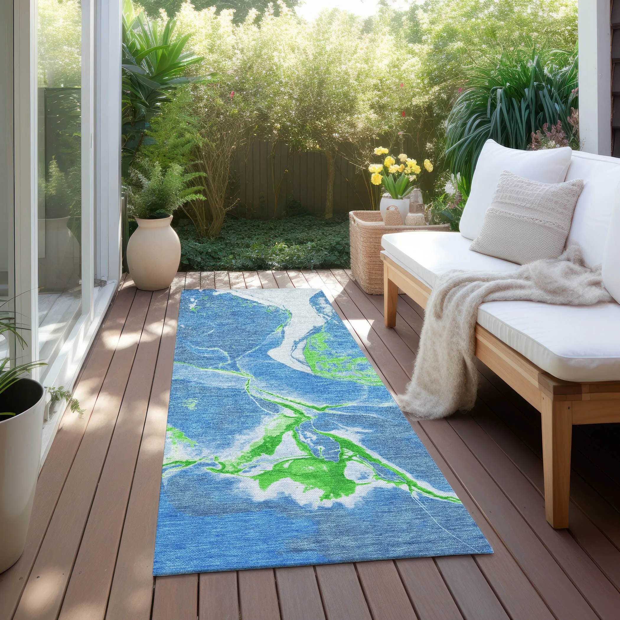 Machine Washable Indoor/ Outdoor Modern Abstract Chantille Rug