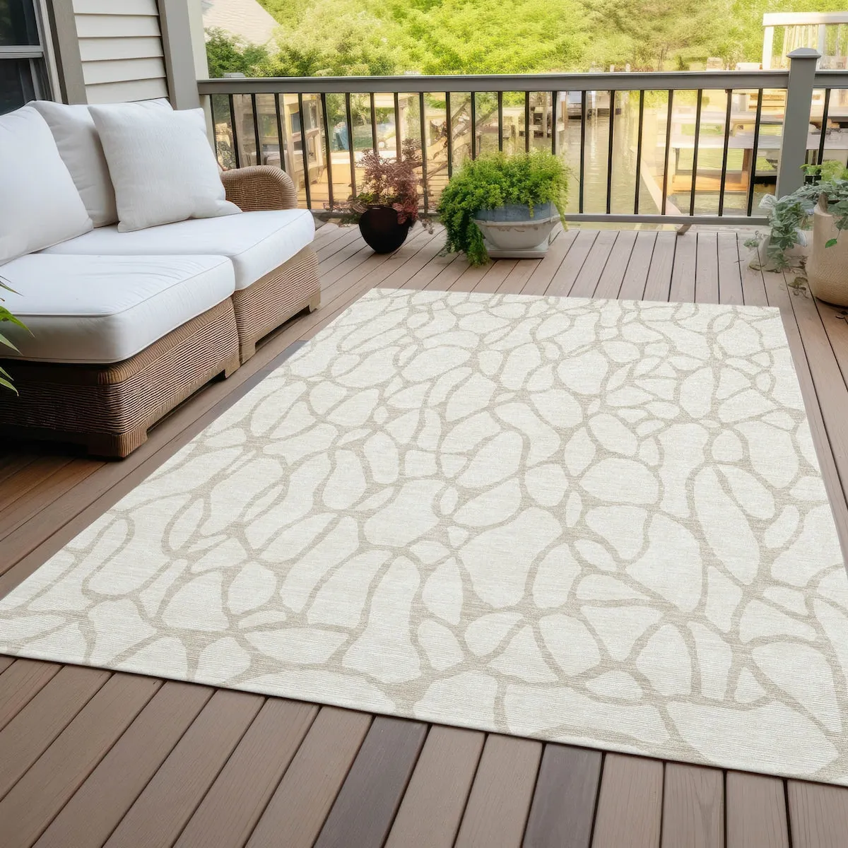 Machine Washable Indoor/ Outdoor Modern Chantille Rug