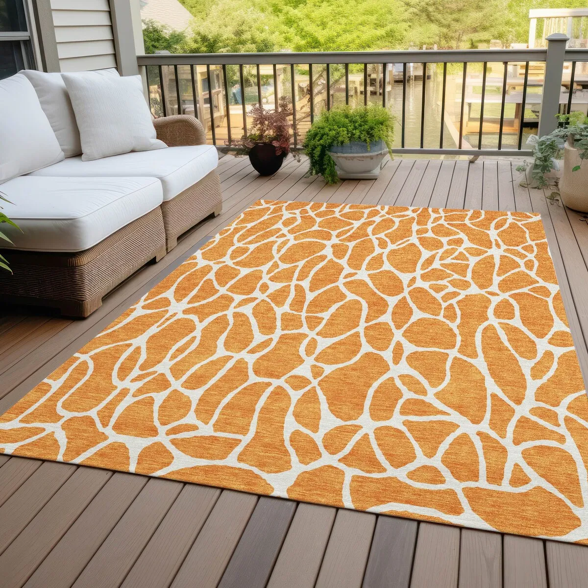 Machine Washable Indoor/ Outdoor Modern Chantille Rug