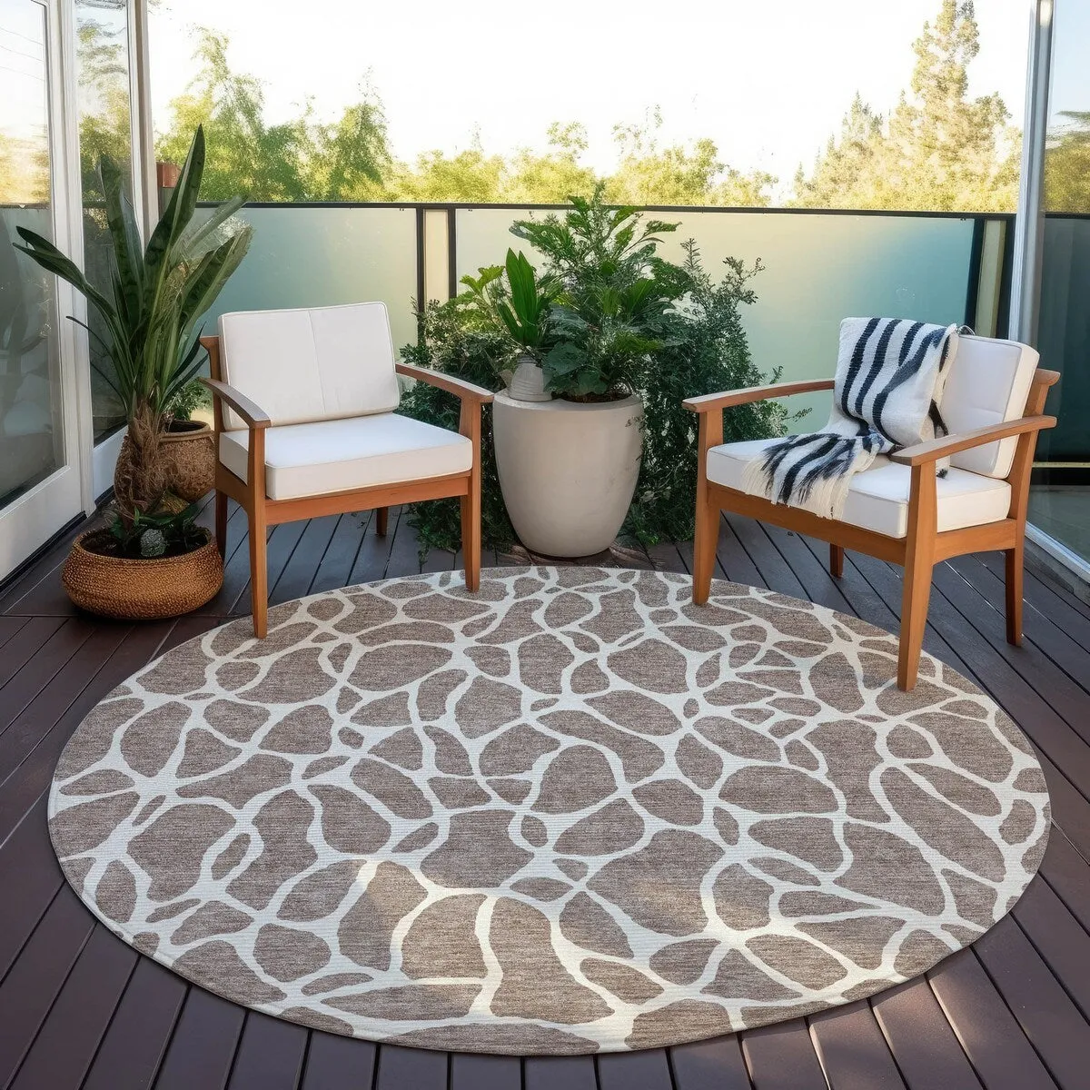 Machine Washable Indoor/ Outdoor Modern Chantille Rug