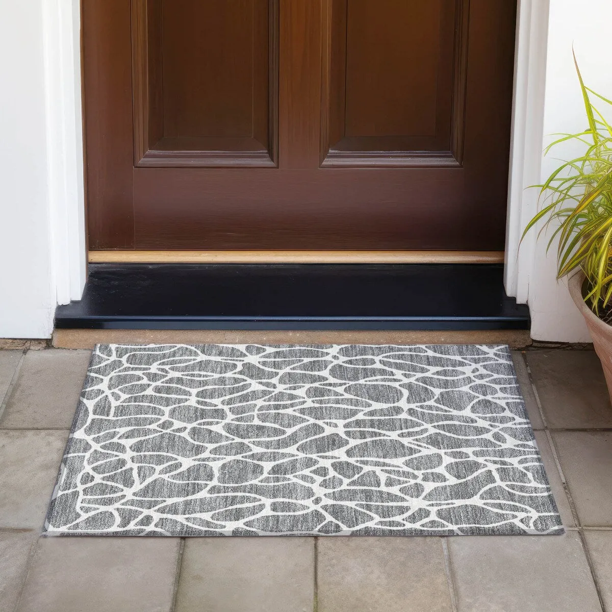 Machine Washable Indoor/ Outdoor Modern Chantille Rug