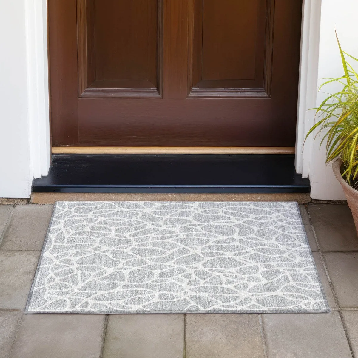 Machine Washable Indoor/ Outdoor Modern Chantille Rug