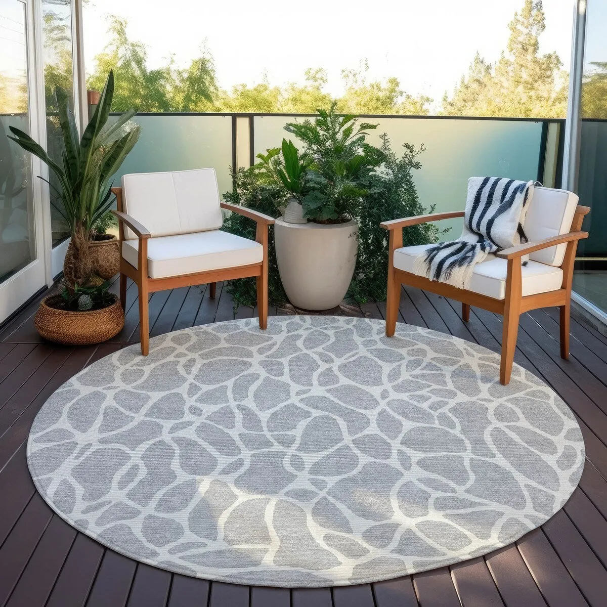 Machine Washable Indoor/ Outdoor Modern Chantille Rug