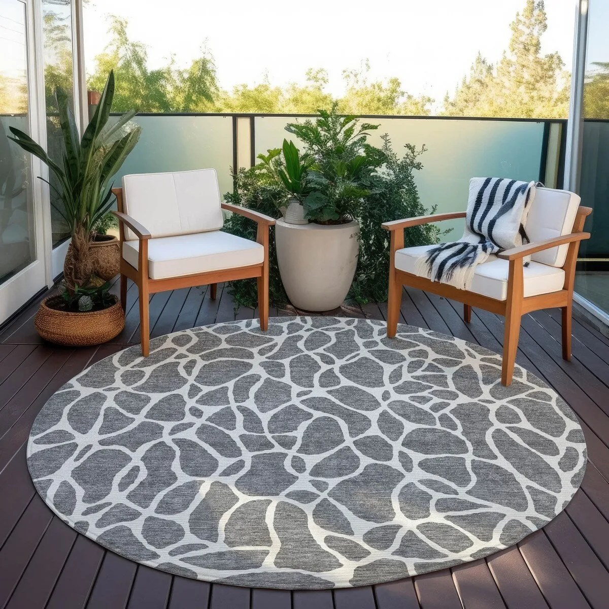 Machine Washable Indoor/ Outdoor Modern Chantille Rug