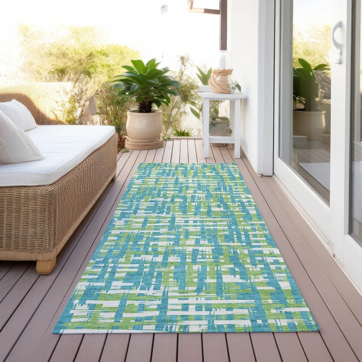Machine Washable Indoor/ Outdoor Modern Crosshatch Chantille Rug