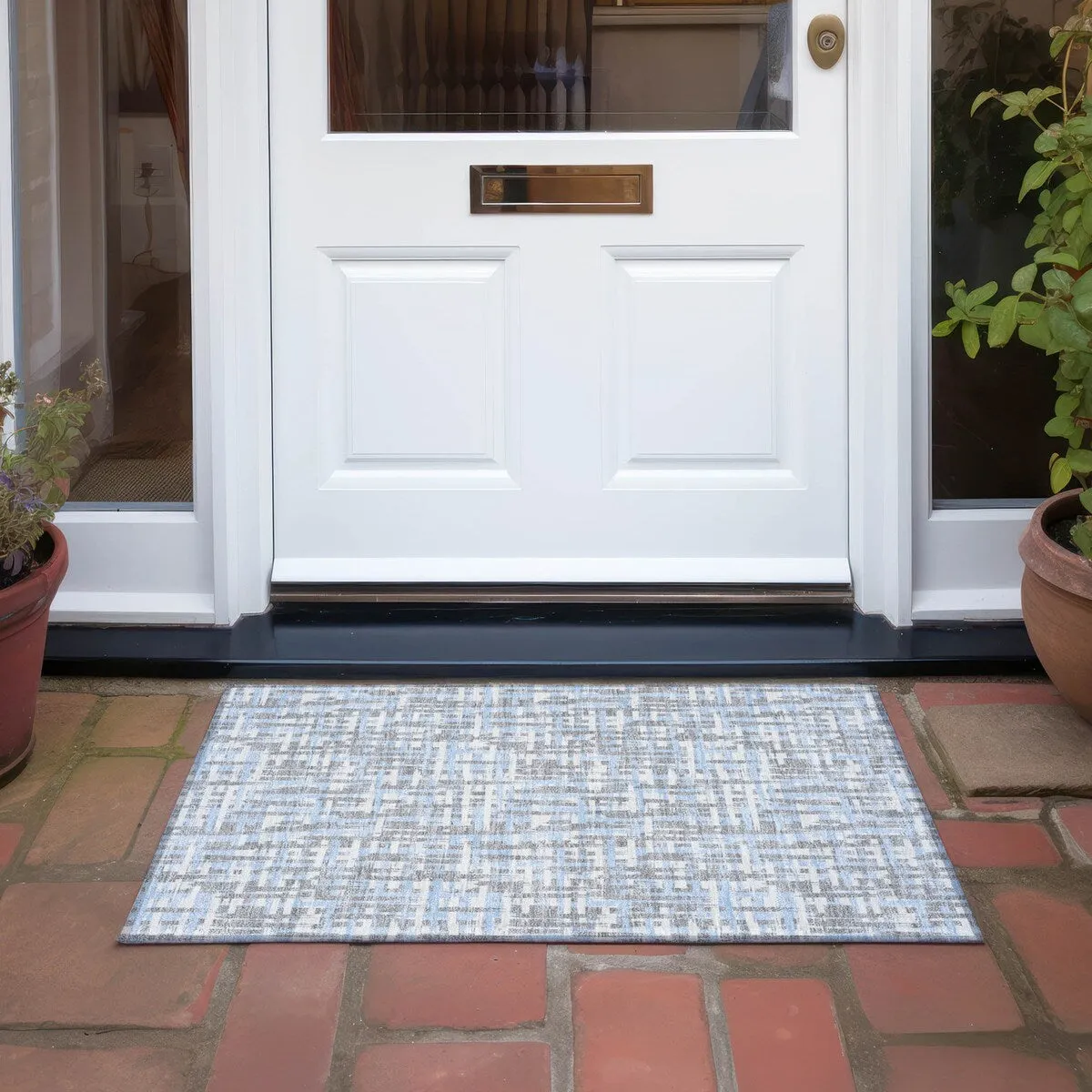 Machine Washable Indoor/ Outdoor Modern Crosshatch Chantille Rug