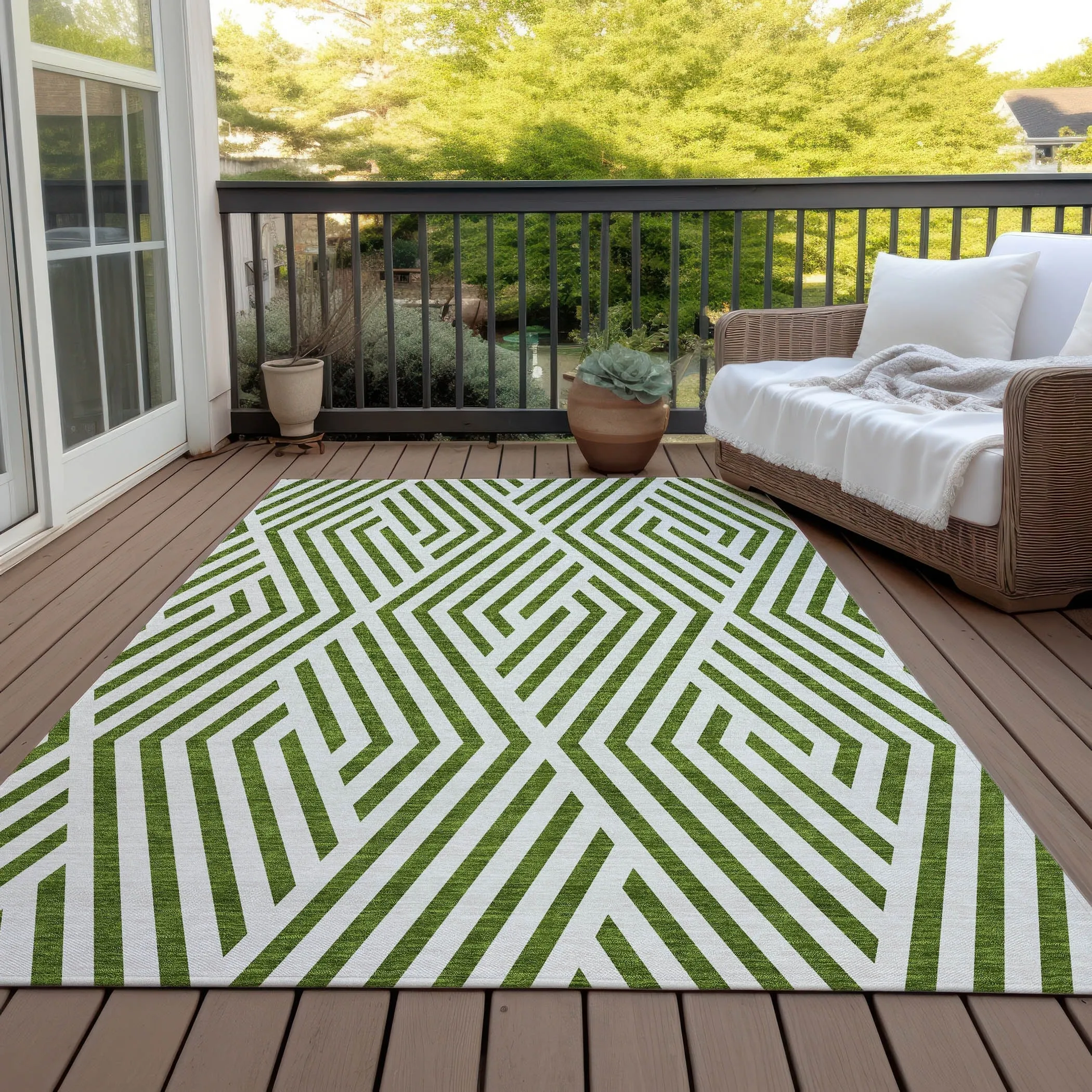 Machine Washable Indoor/ Outdoor Modern Diamonds Chantille Rug