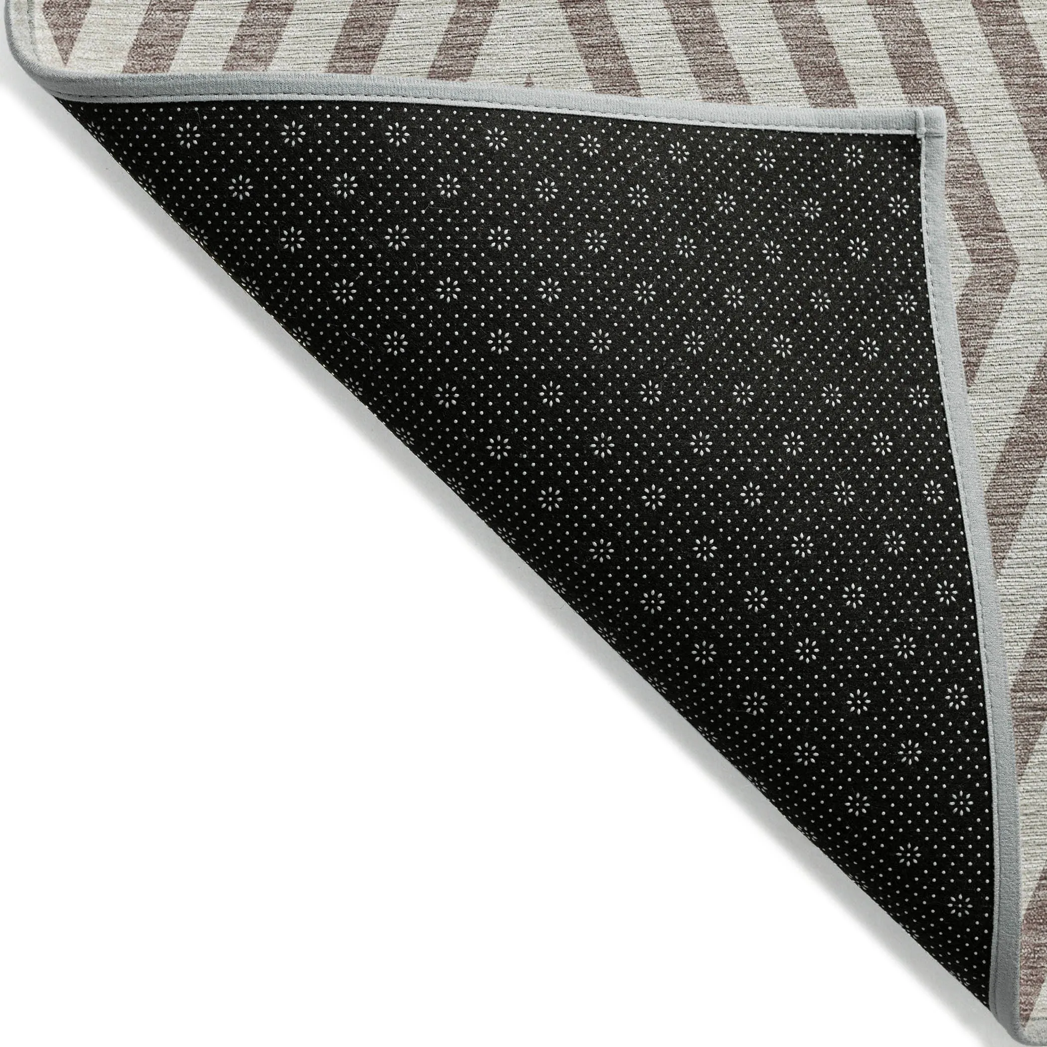 Machine Washable Indoor/ Outdoor Modern Diamonds Chantille Rug