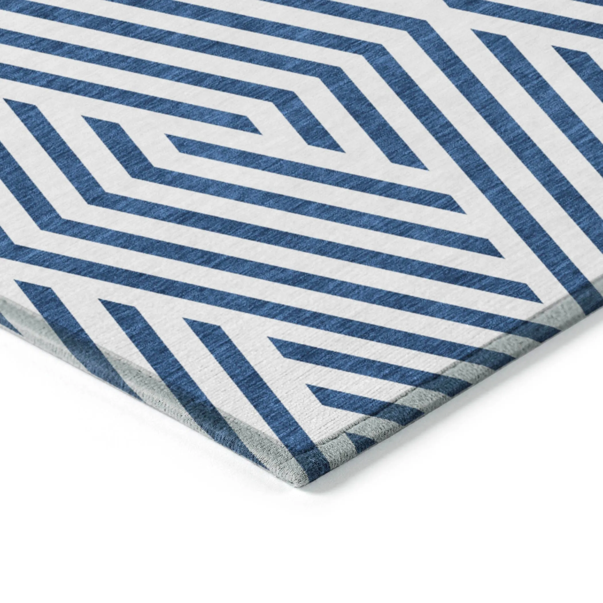 Machine Washable Indoor/ Outdoor Modern Diamonds Chantille Rug