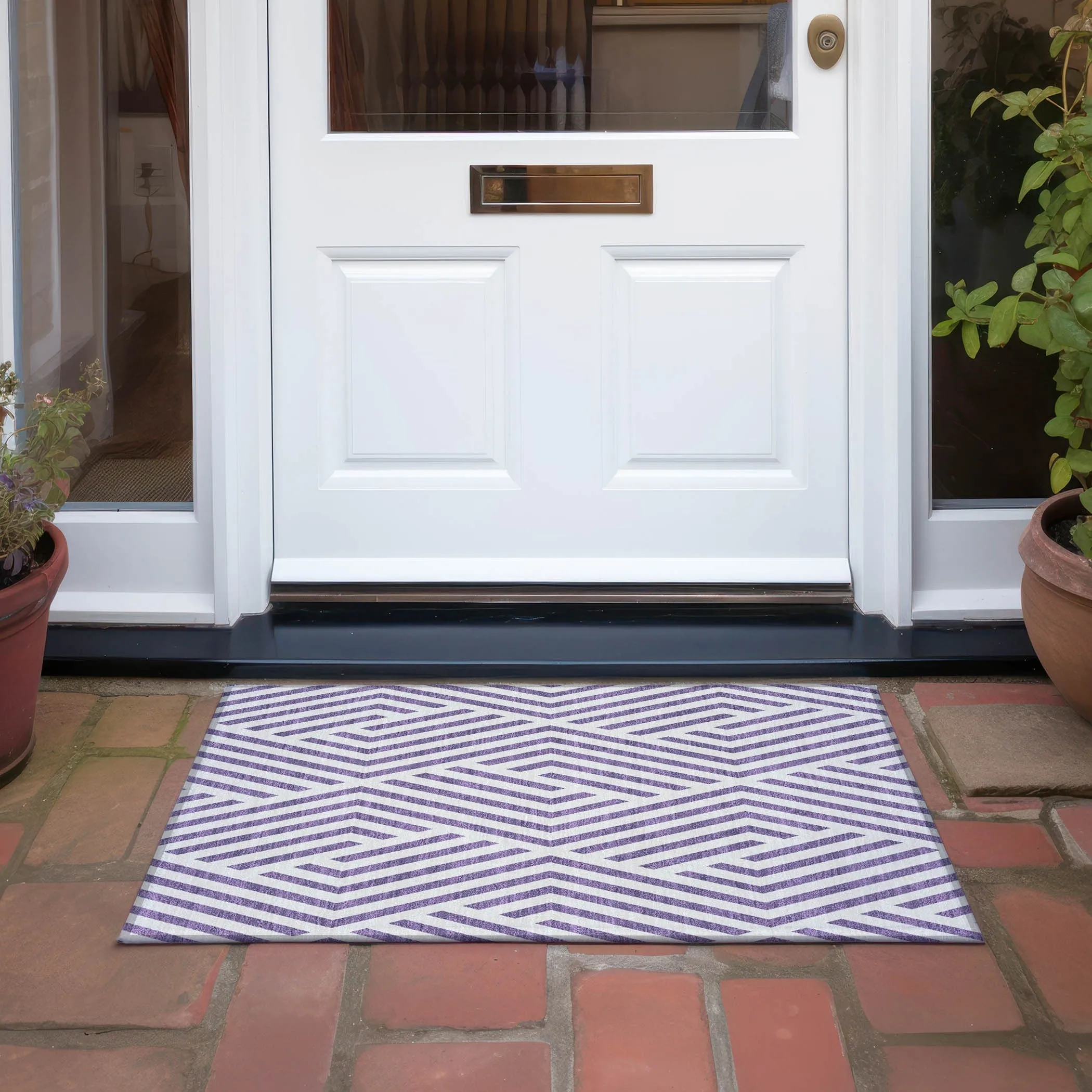 Machine Washable Indoor/ Outdoor Modern Diamonds Chantille Rug