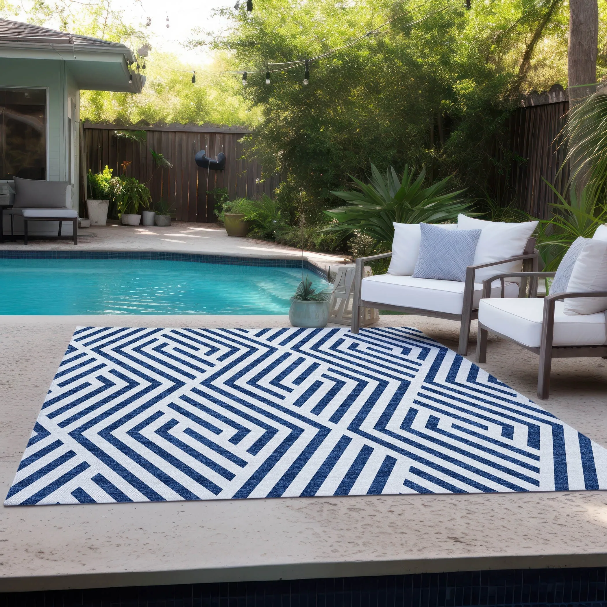 Machine Washable Indoor/ Outdoor Modern Diamonds Chantille Rug