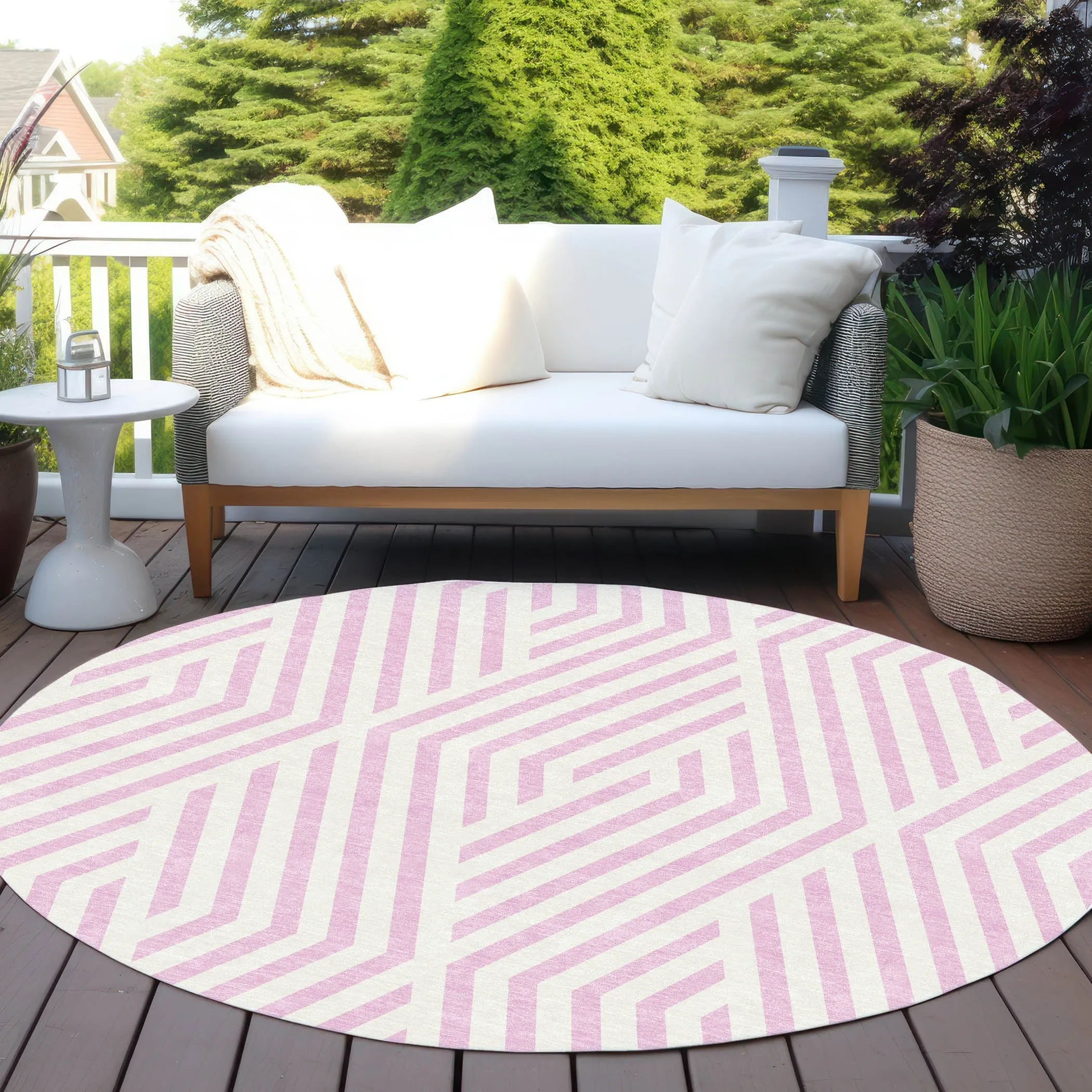 Machine Washable Indoor/ Outdoor Modern Diamonds Chantille Rug