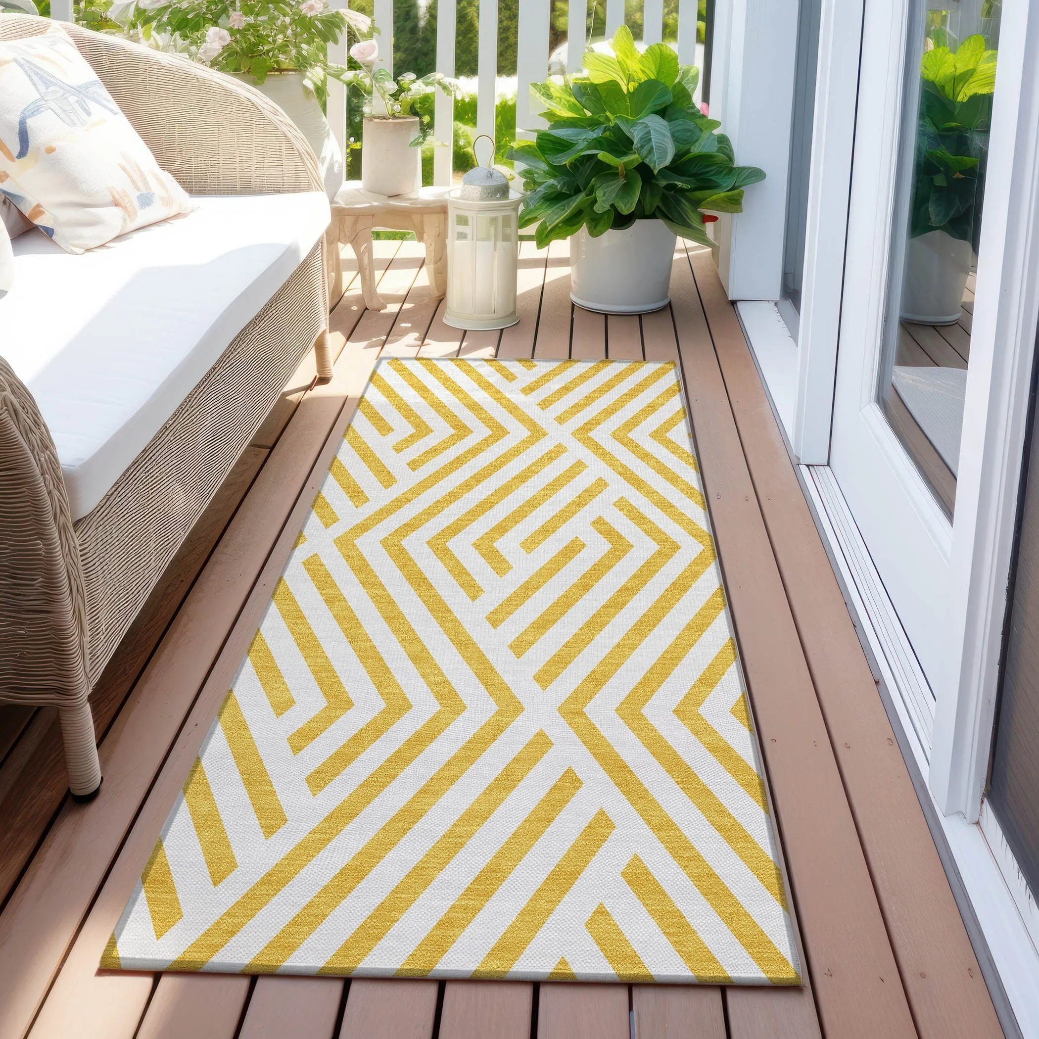 Machine Washable Indoor/ Outdoor Modern Diamonds Chantille Rug