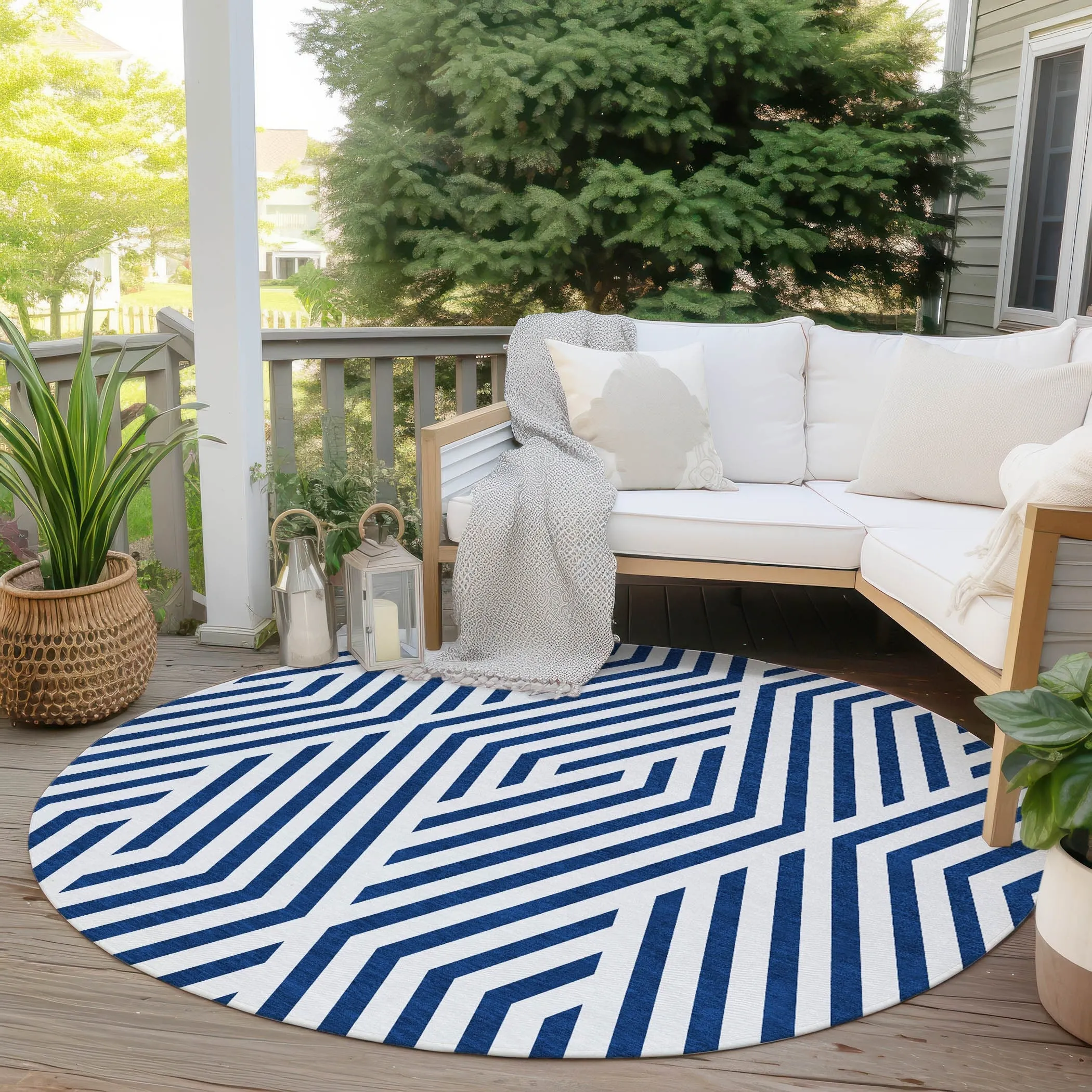 Machine Washable Indoor/ Outdoor Modern Diamonds Chantille Rug