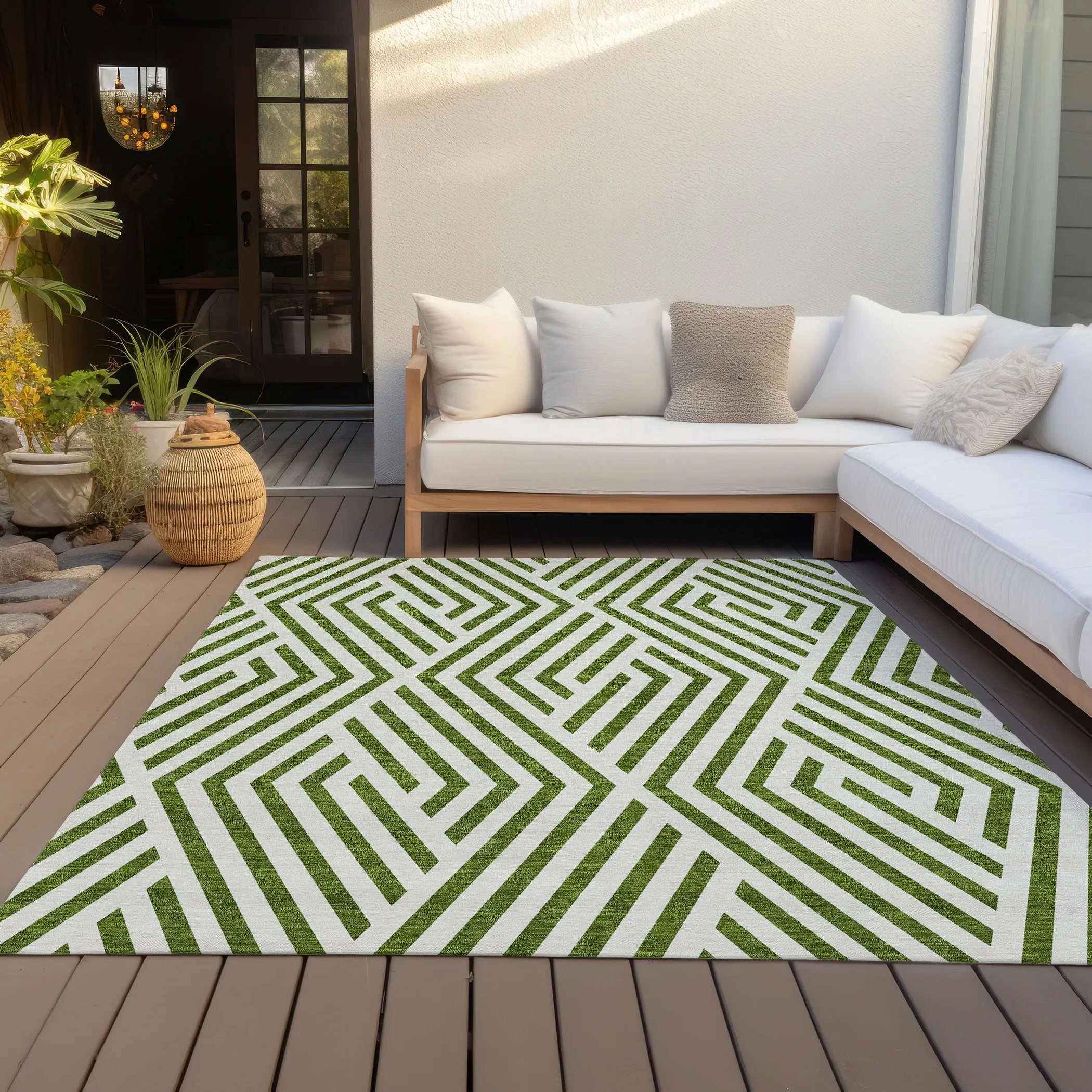 Machine Washable Indoor/ Outdoor Modern Diamonds Chantille Rug