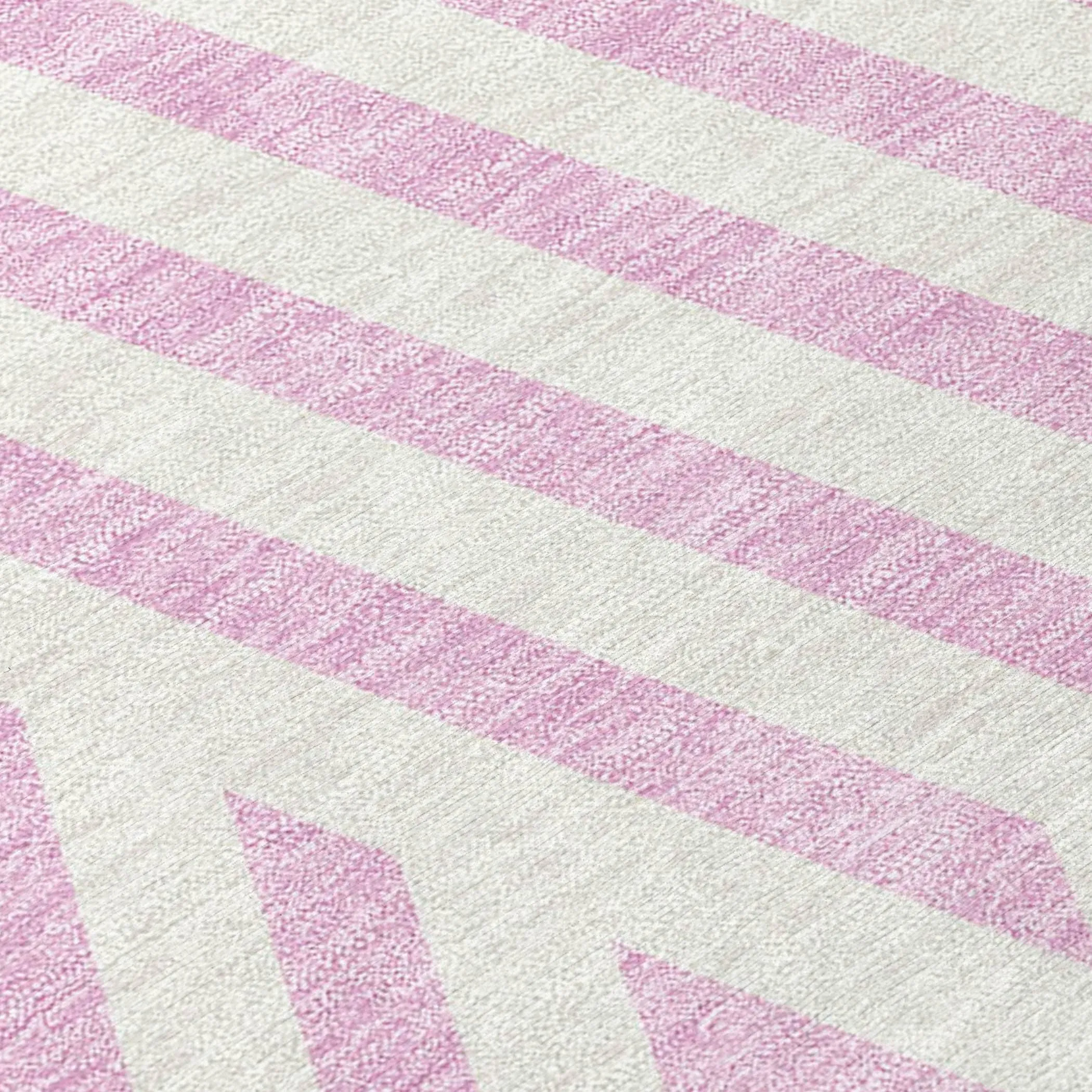 Machine Washable Indoor/ Outdoor Modern Diamonds Chantille Rug