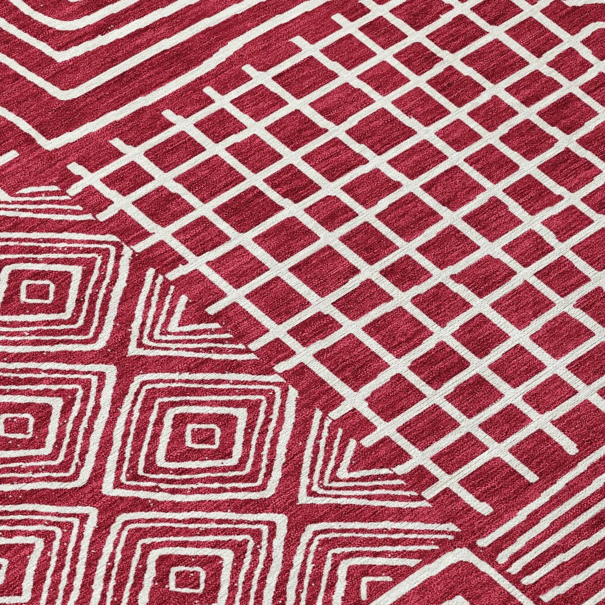 Machine Washable Indoor/ Outdoor Modern Mosaic Chantille Rug