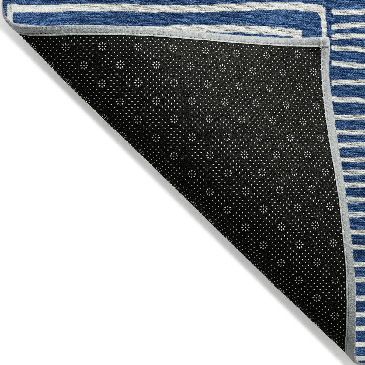 Machine Washable Indoor/ Outdoor Modern Mosaic Chantille Rug