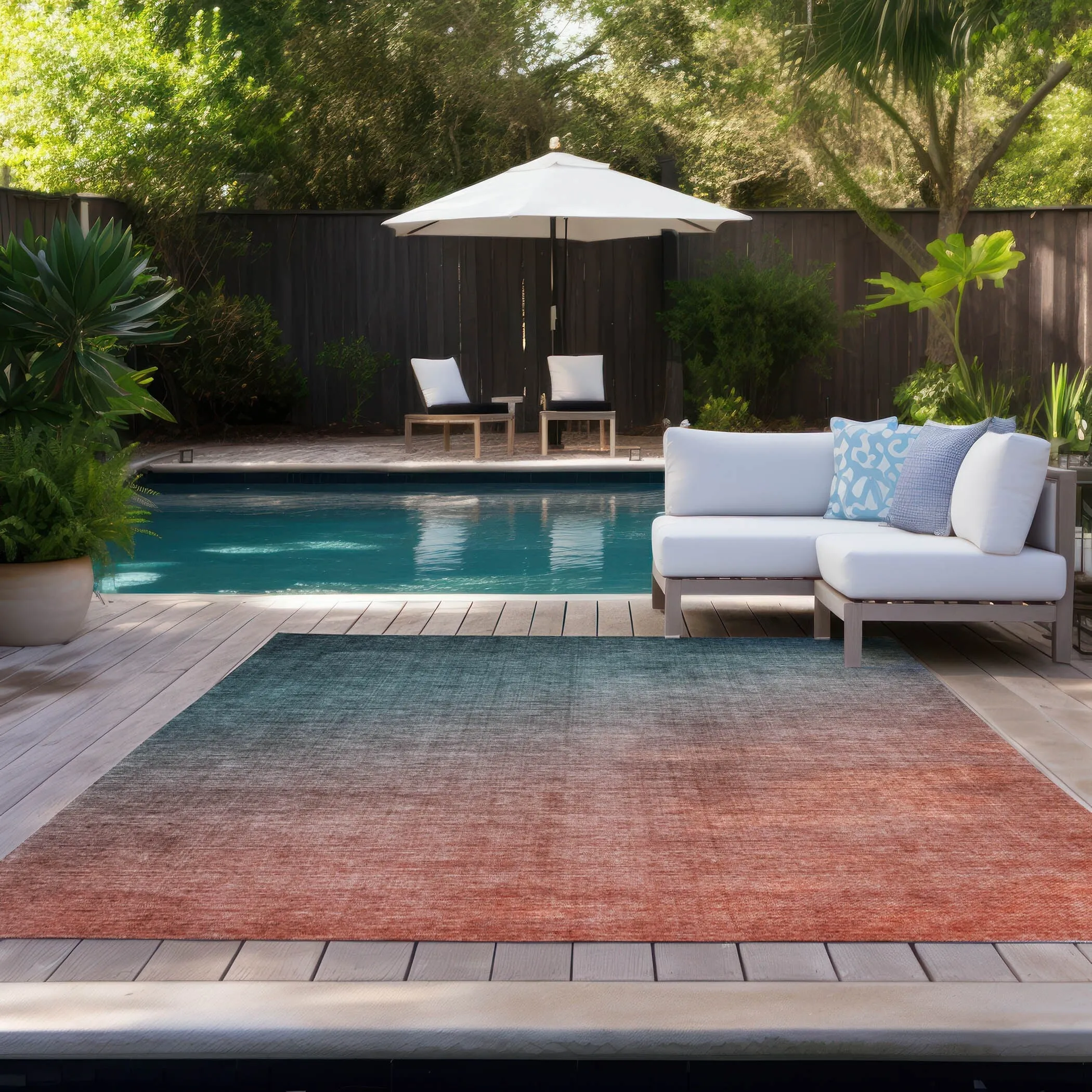 Machine Washable Indoor/ Outdoor Modern Ombre Chantille Rug