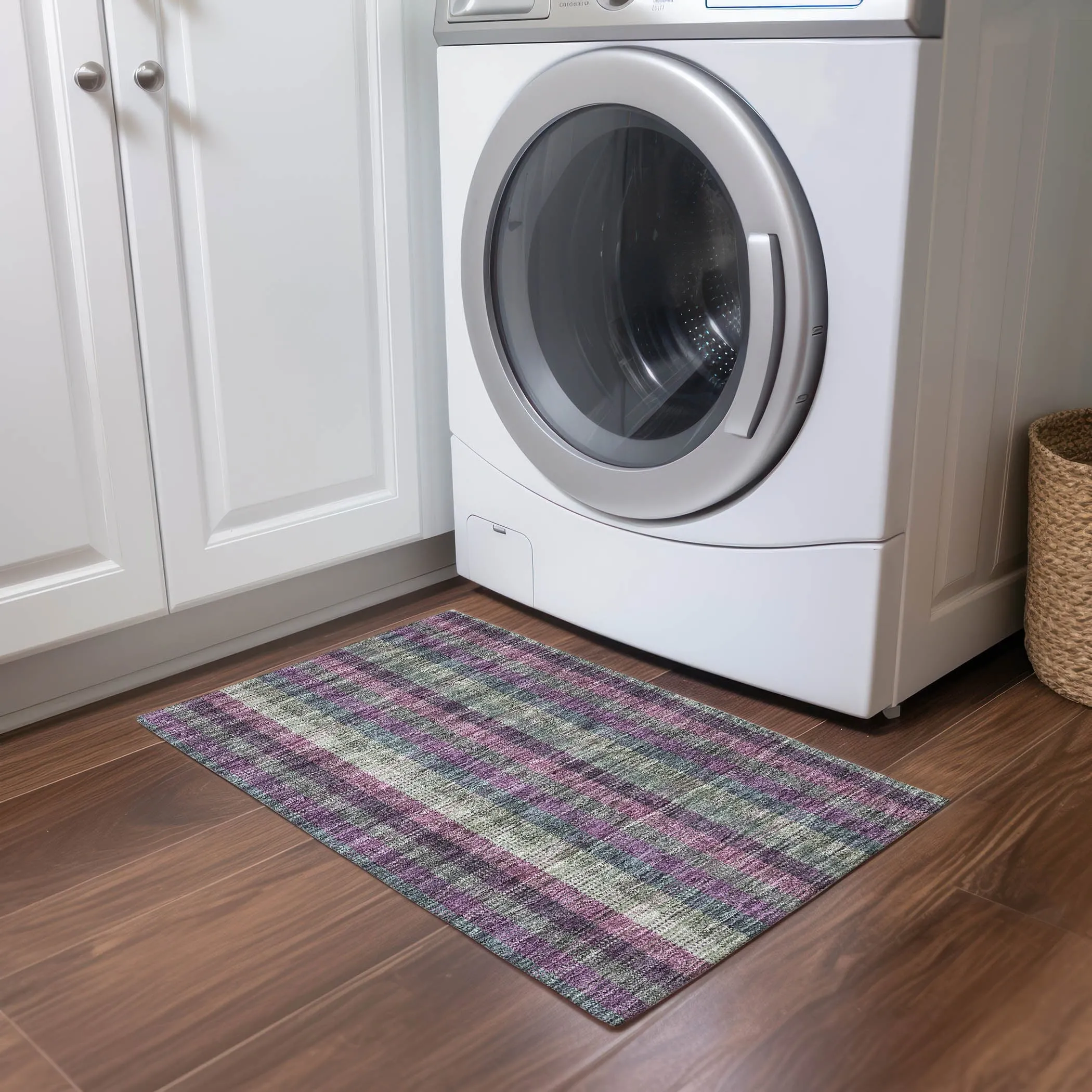 Machine Washable Indoor/ Outdoor Modern Plaid Chantille Rug