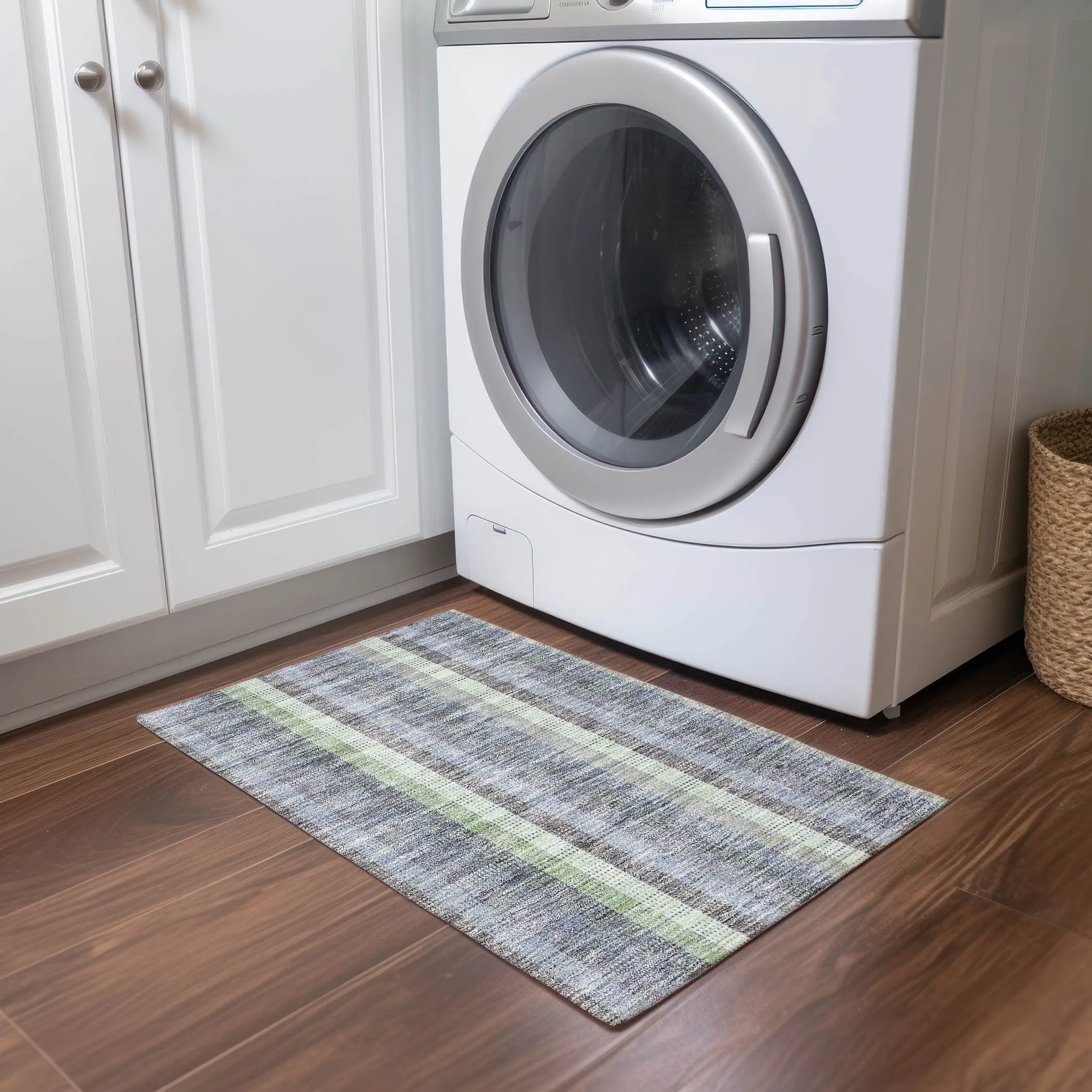 Machine Washable Indoor/ Outdoor Modern Plaid Chantille Rug