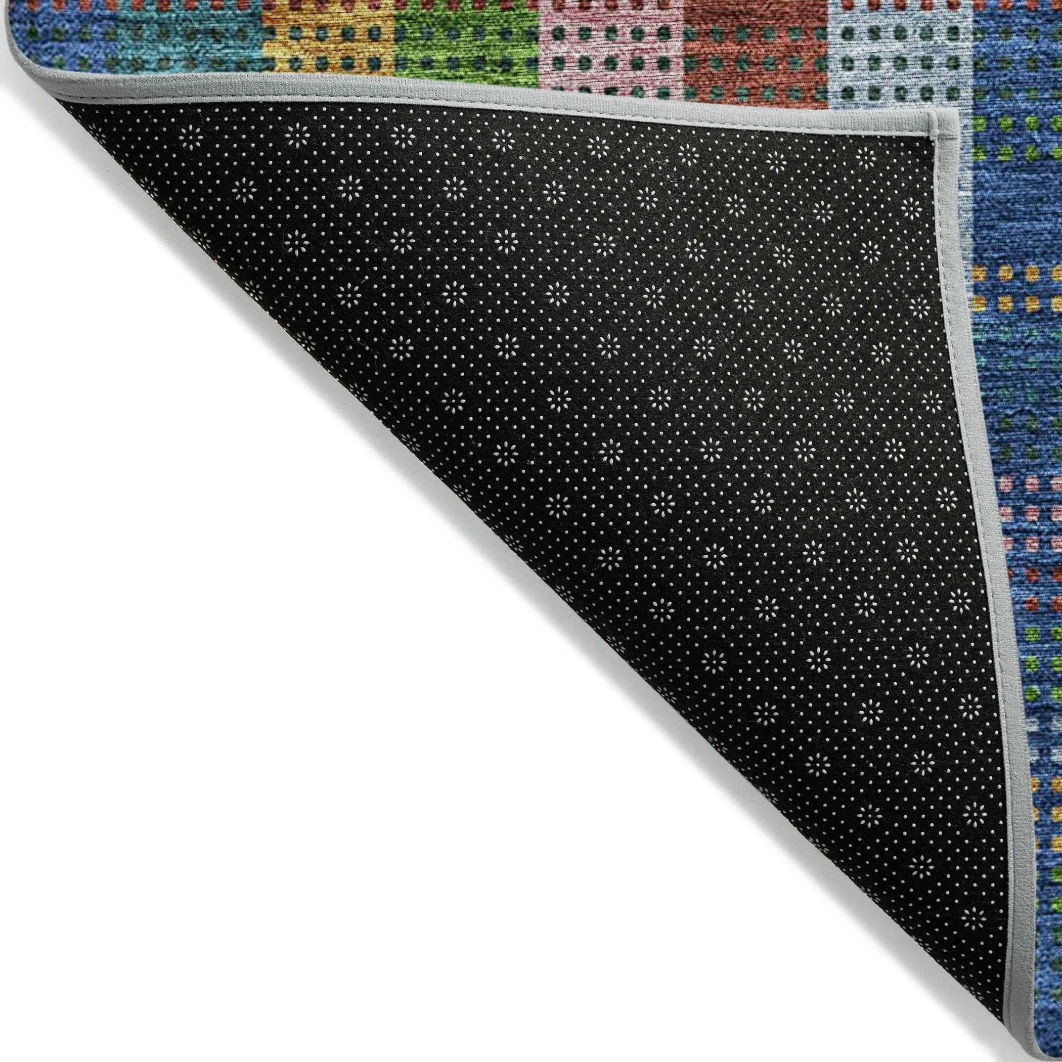 Machine Washable Indoor/ Outdoor Modern Plaid Chantille Rug