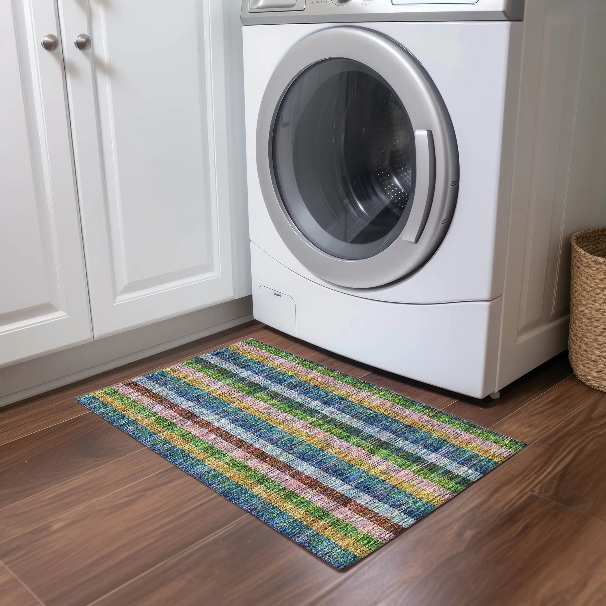 Machine Washable Indoor/ Outdoor Modern Plaid Chantille Rug