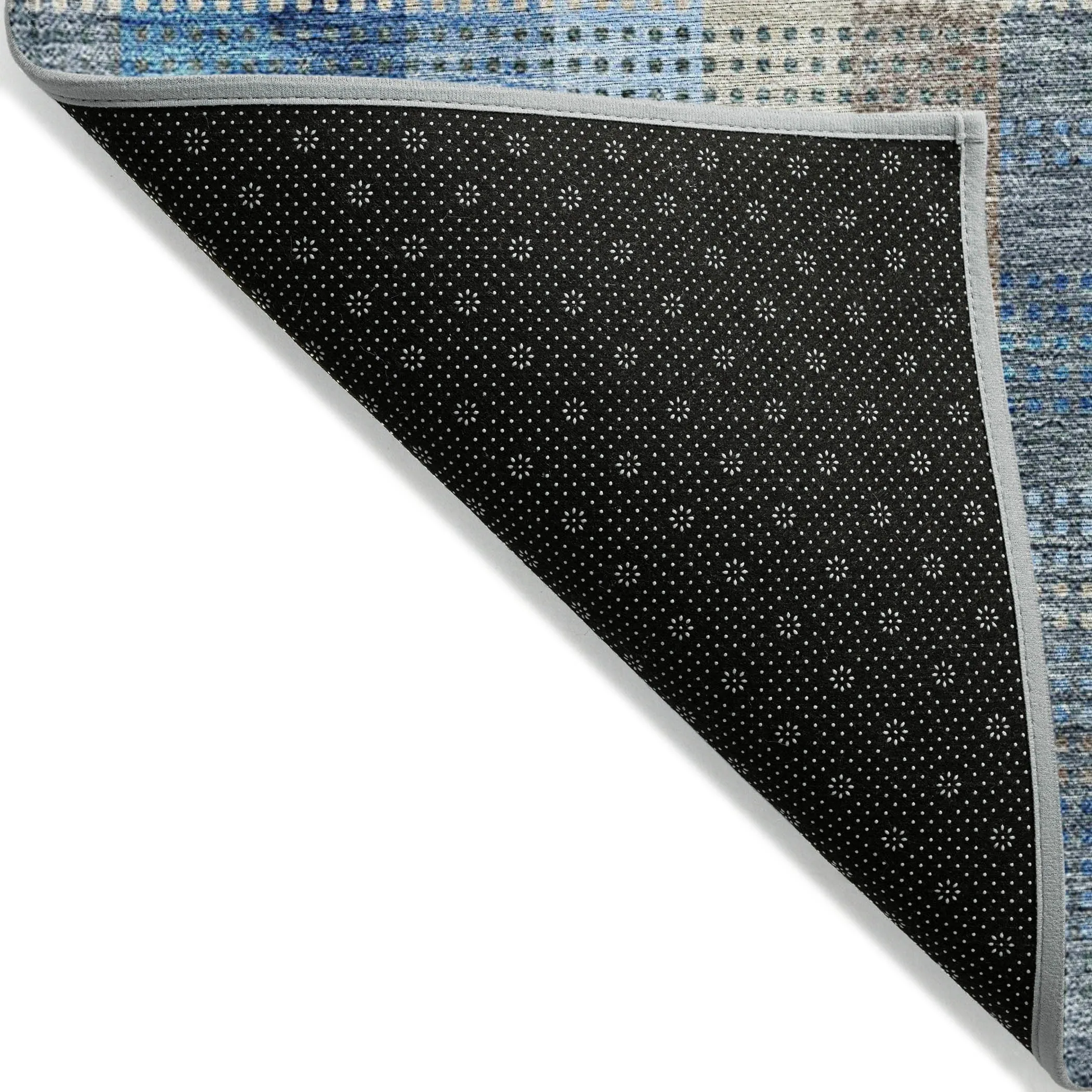 Machine Washable Indoor/ Outdoor Modern Plaid Chantille Rug