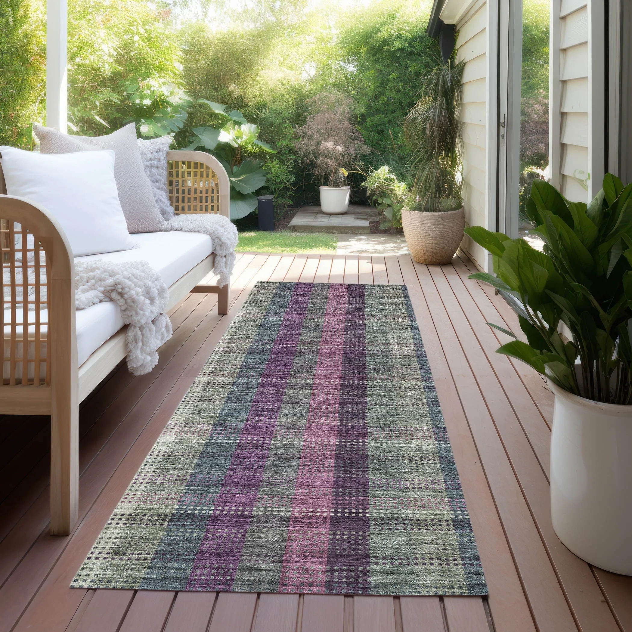Machine Washable Indoor/ Outdoor Modern Plaid Chantille Rug
