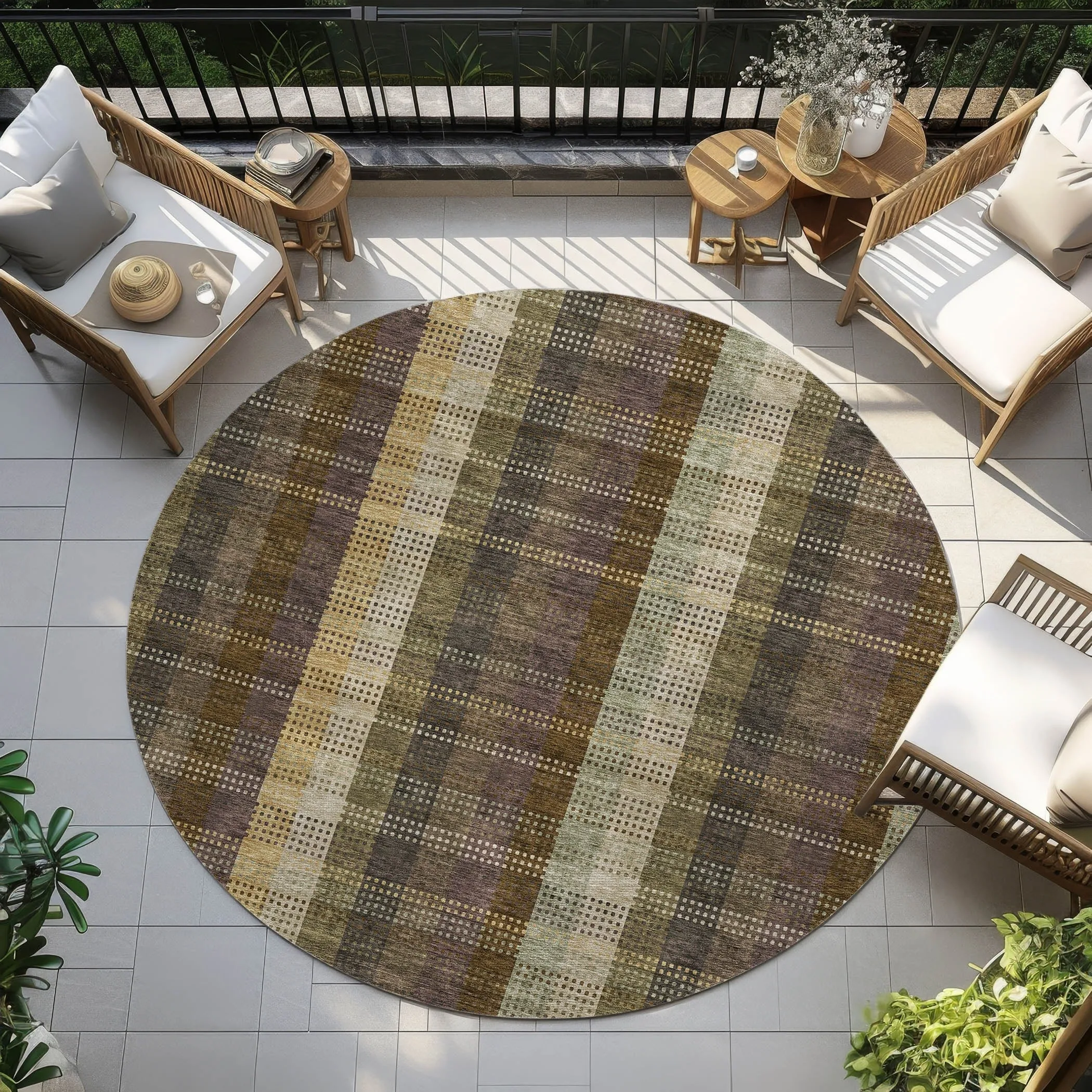 Machine Washable Indoor/ Outdoor Modern Plaid Chantille Rug