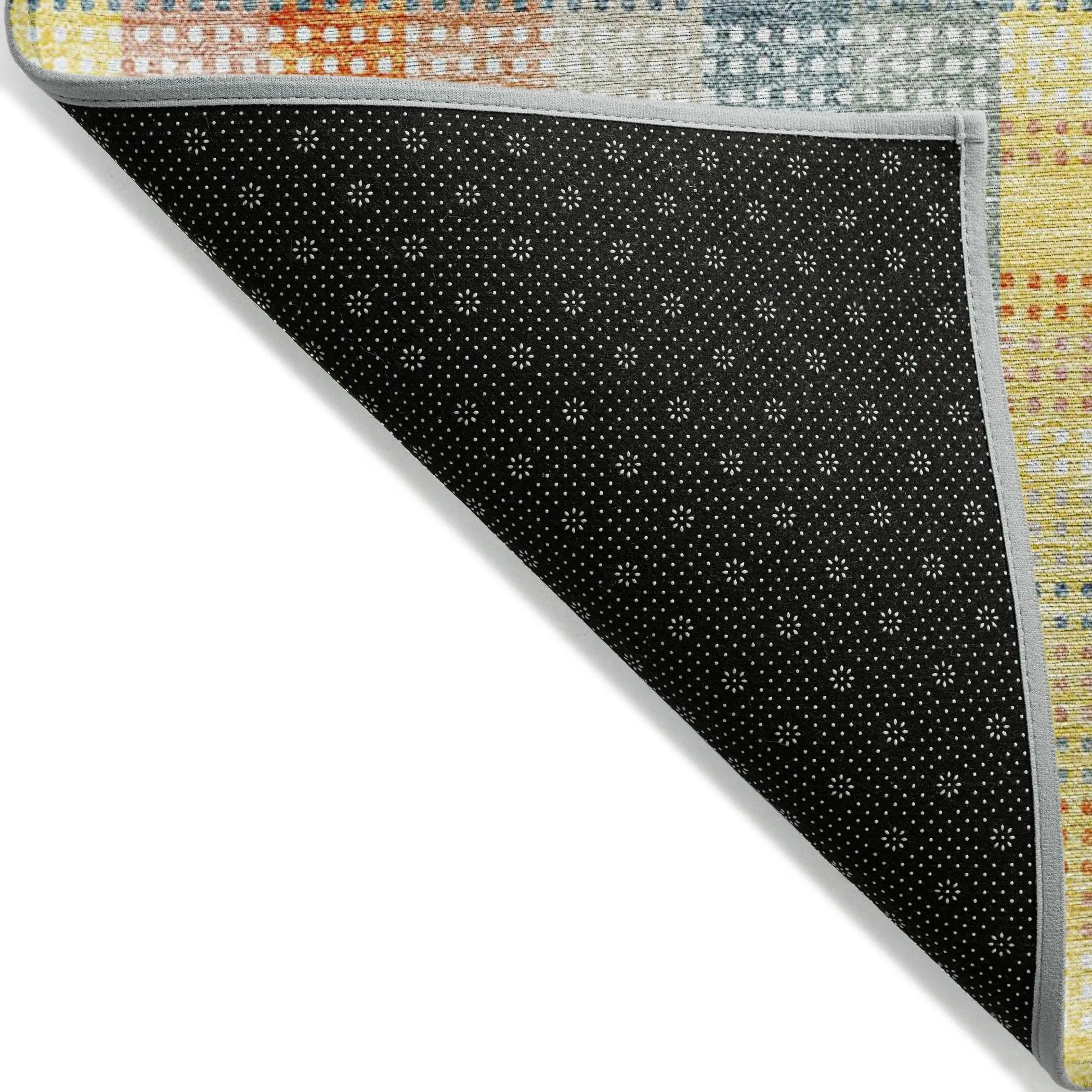 Machine Washable Indoor/ Outdoor Modern Plaid Chantille Rug