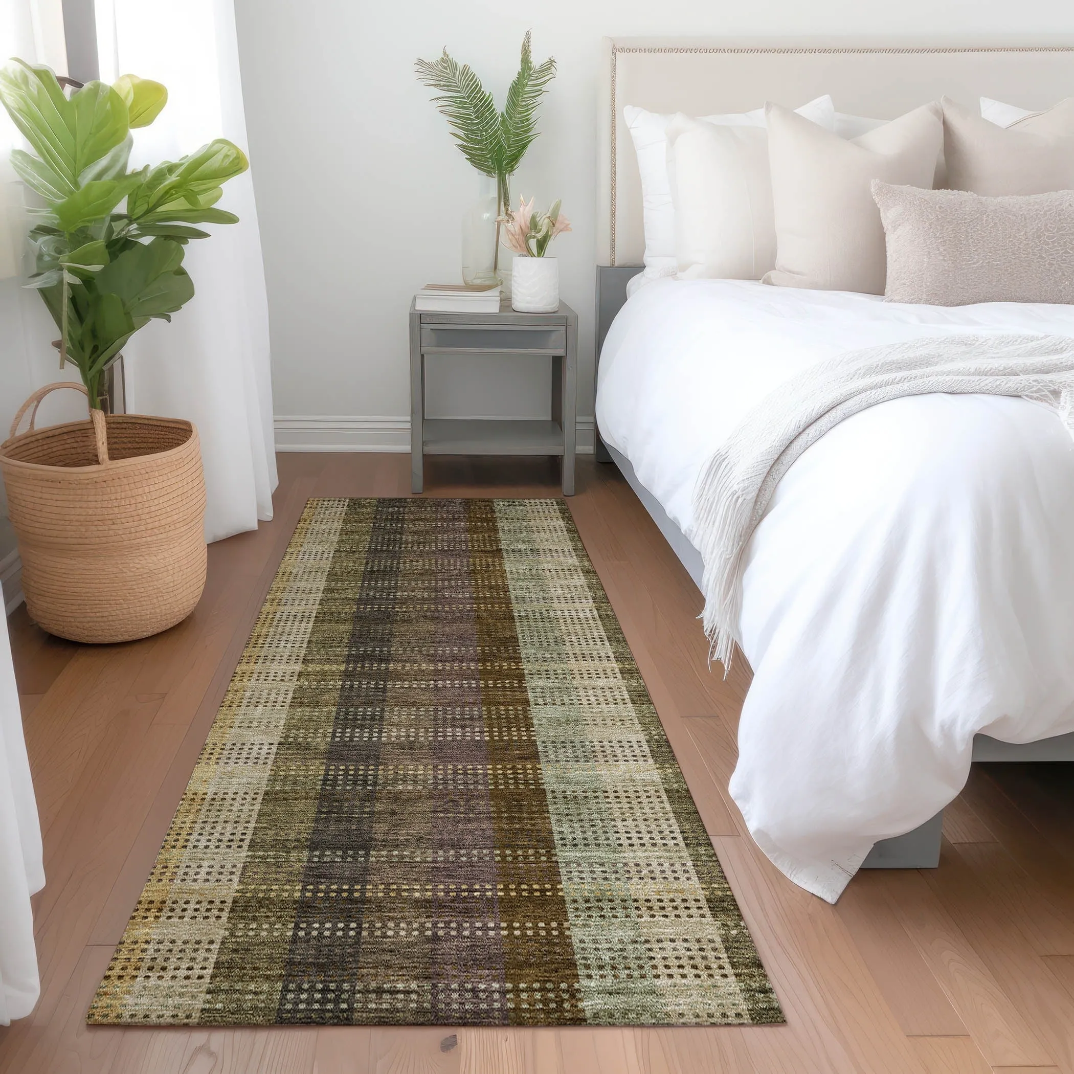 Machine Washable Indoor/ Outdoor Modern Plaid Chantille Rug