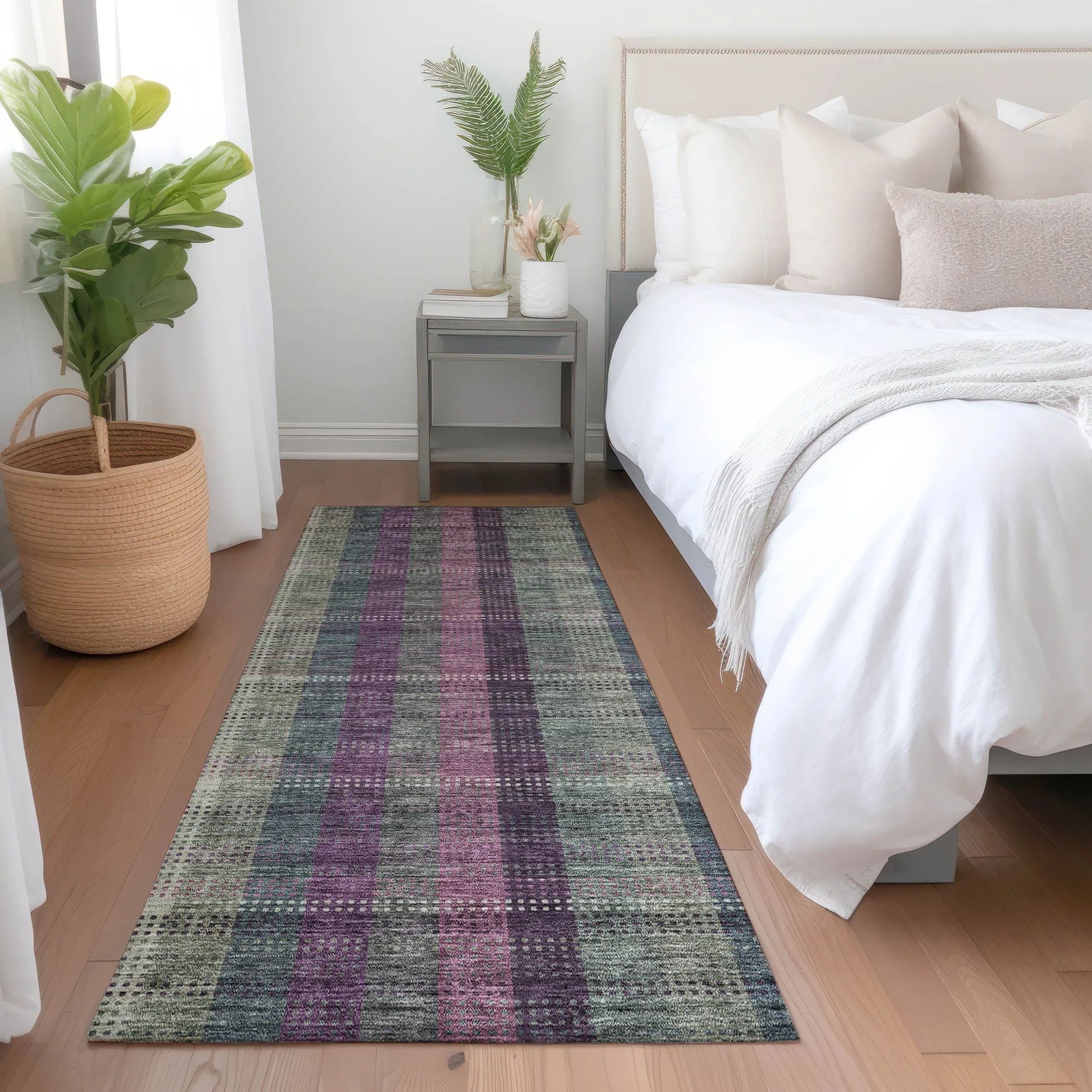 Machine Washable Indoor/ Outdoor Modern Plaid Chantille Rug
