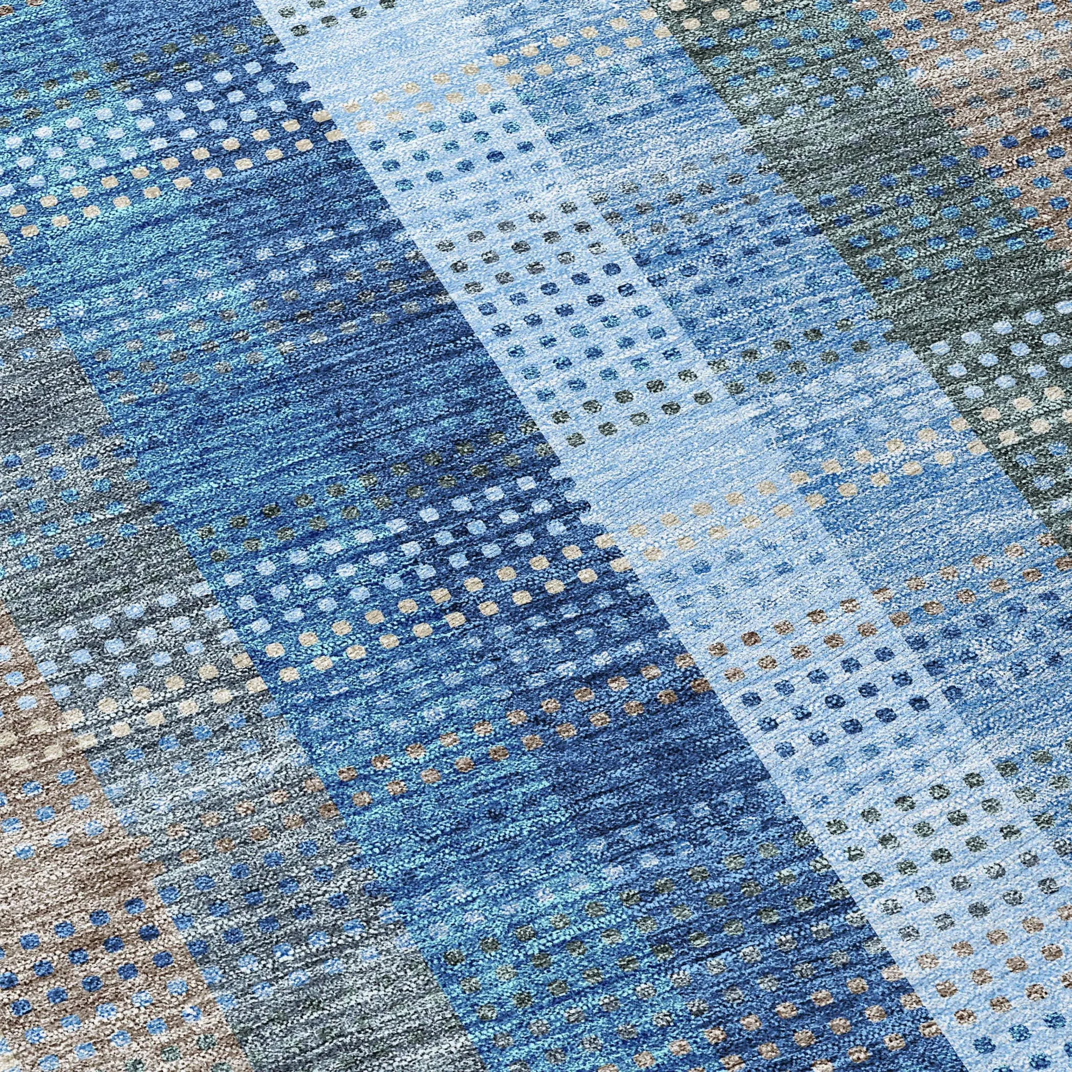 Machine Washable Indoor/ Outdoor Modern Plaid Chantille Rug