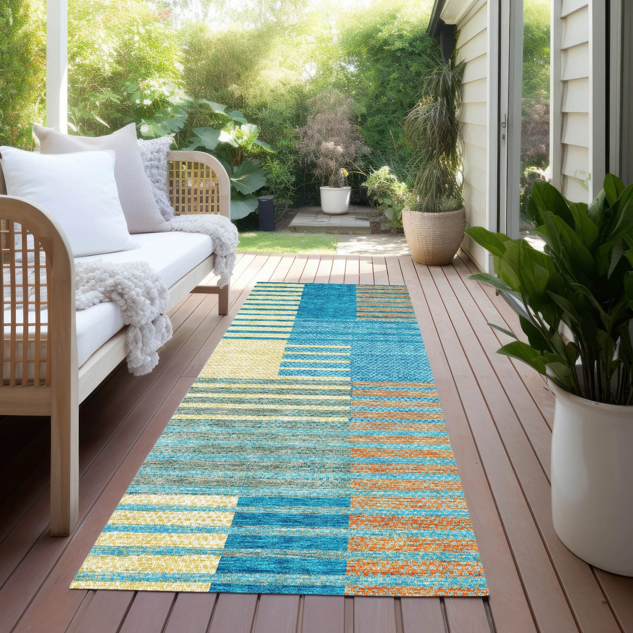 Machine Washable Indoor/ Outdoor Modern Stripes Chantille Rug